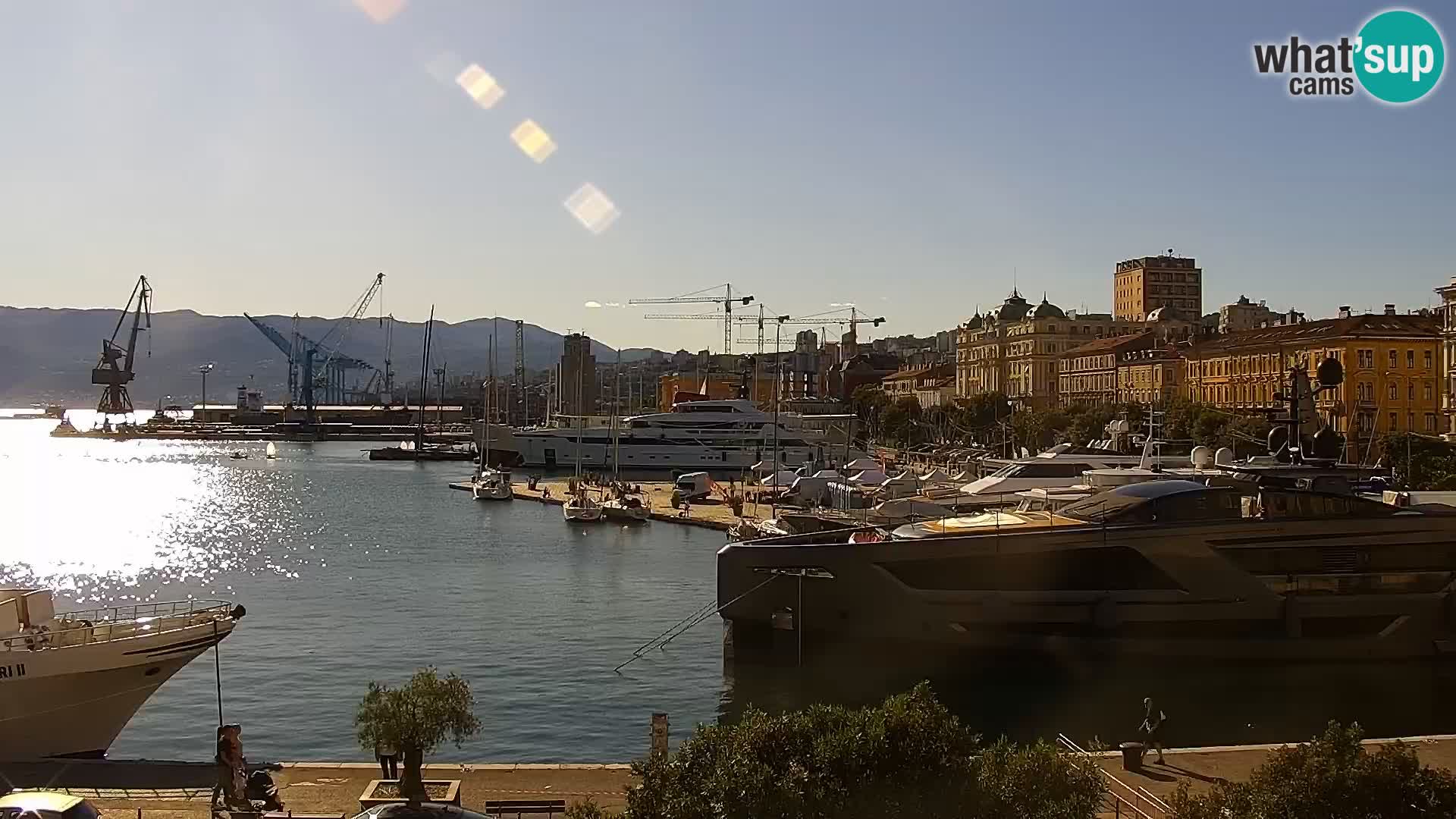La Riva y Marina en Rijeka – Webcam en vivo Croacia