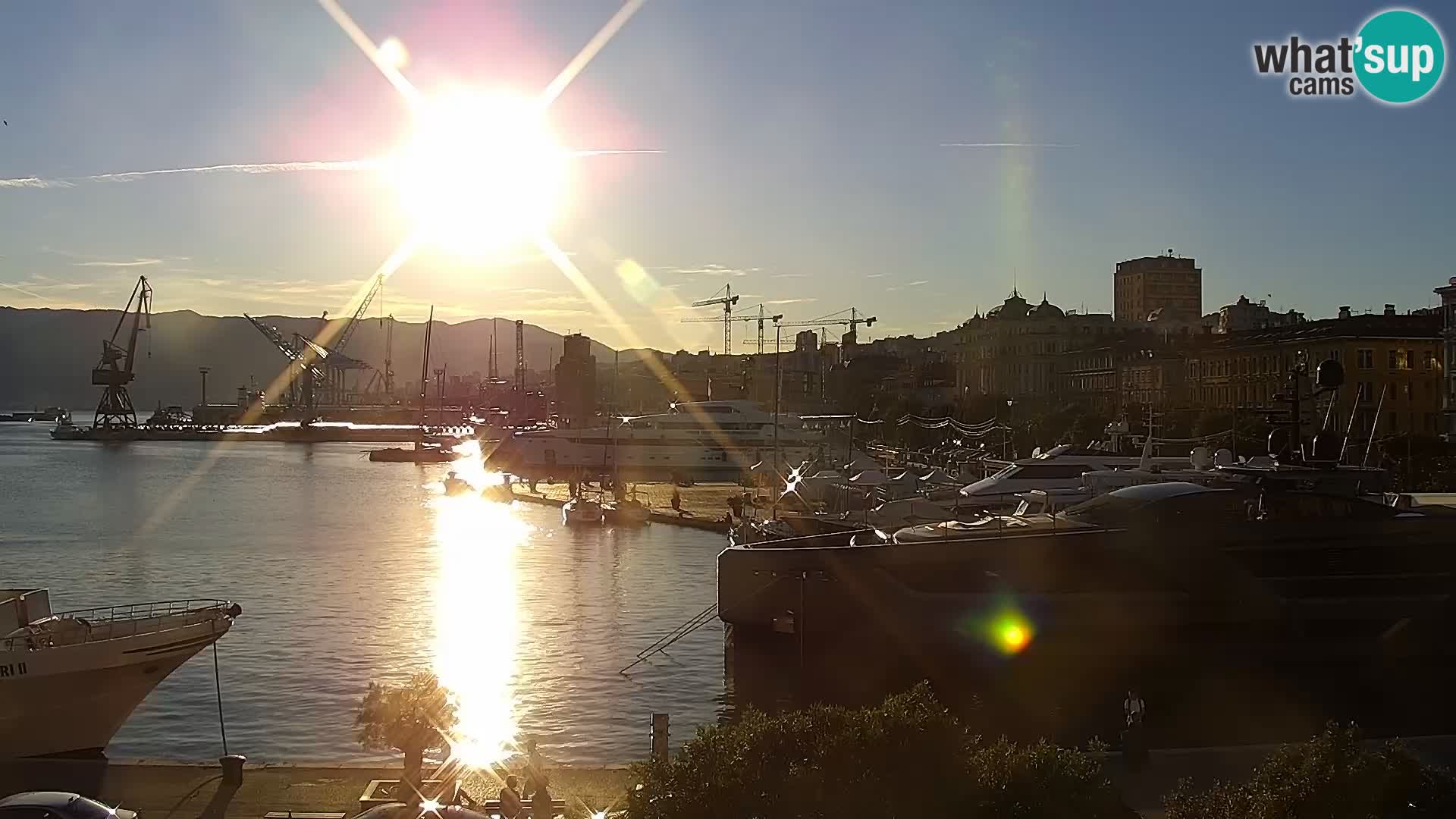 La Riva y Marina en Rijeka – Webcam en vivo Croacia