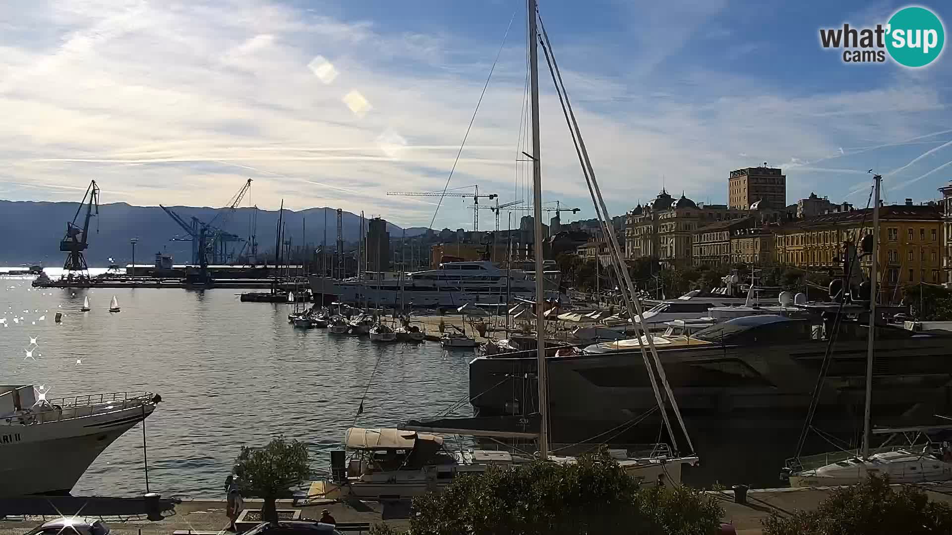 La Riva y Marina en Rijeka – Webcam en vivo Croacia