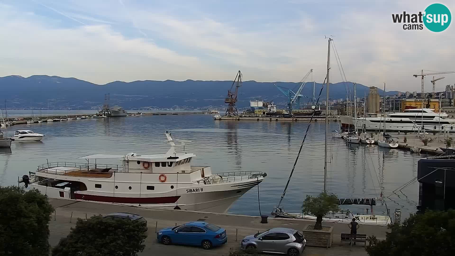 Riva i Marina u Rijeci – Web kamera uživo u Hrvatskoj