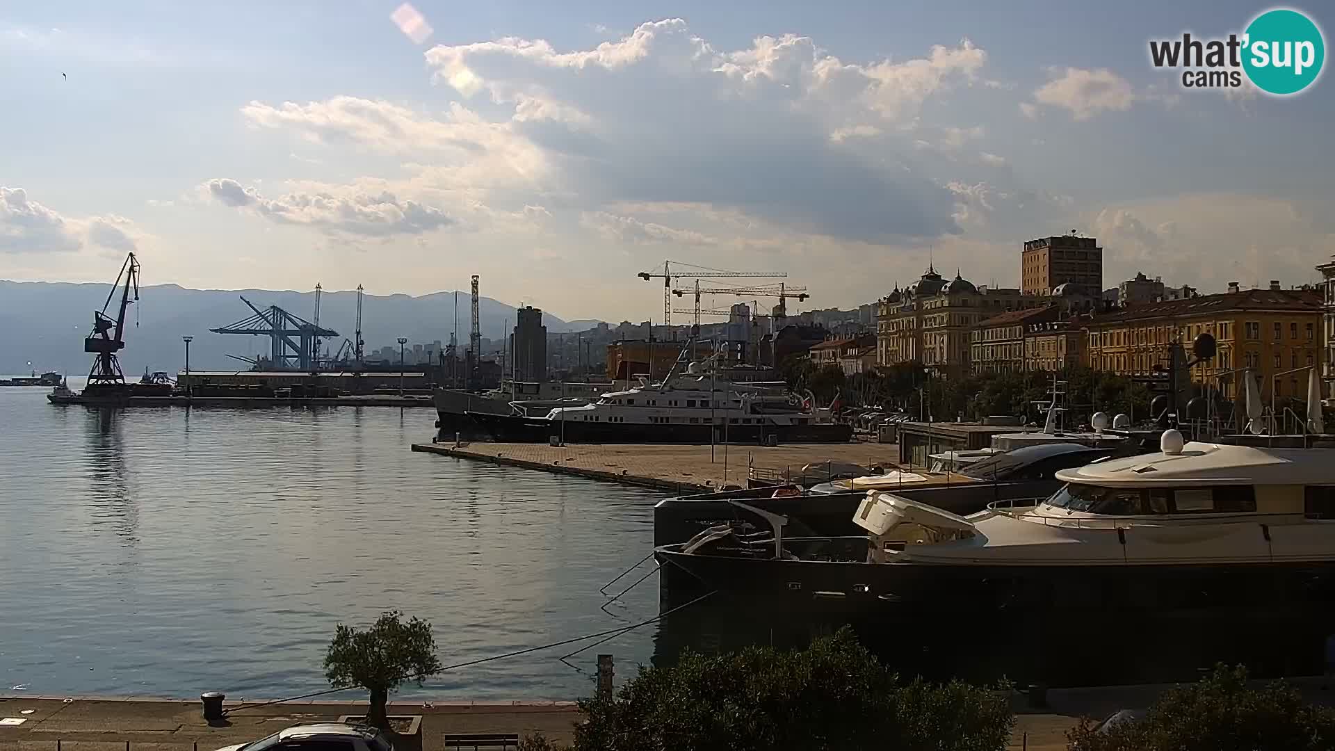 La Riva et Marina à Rijeka – Live Webcam Croatie