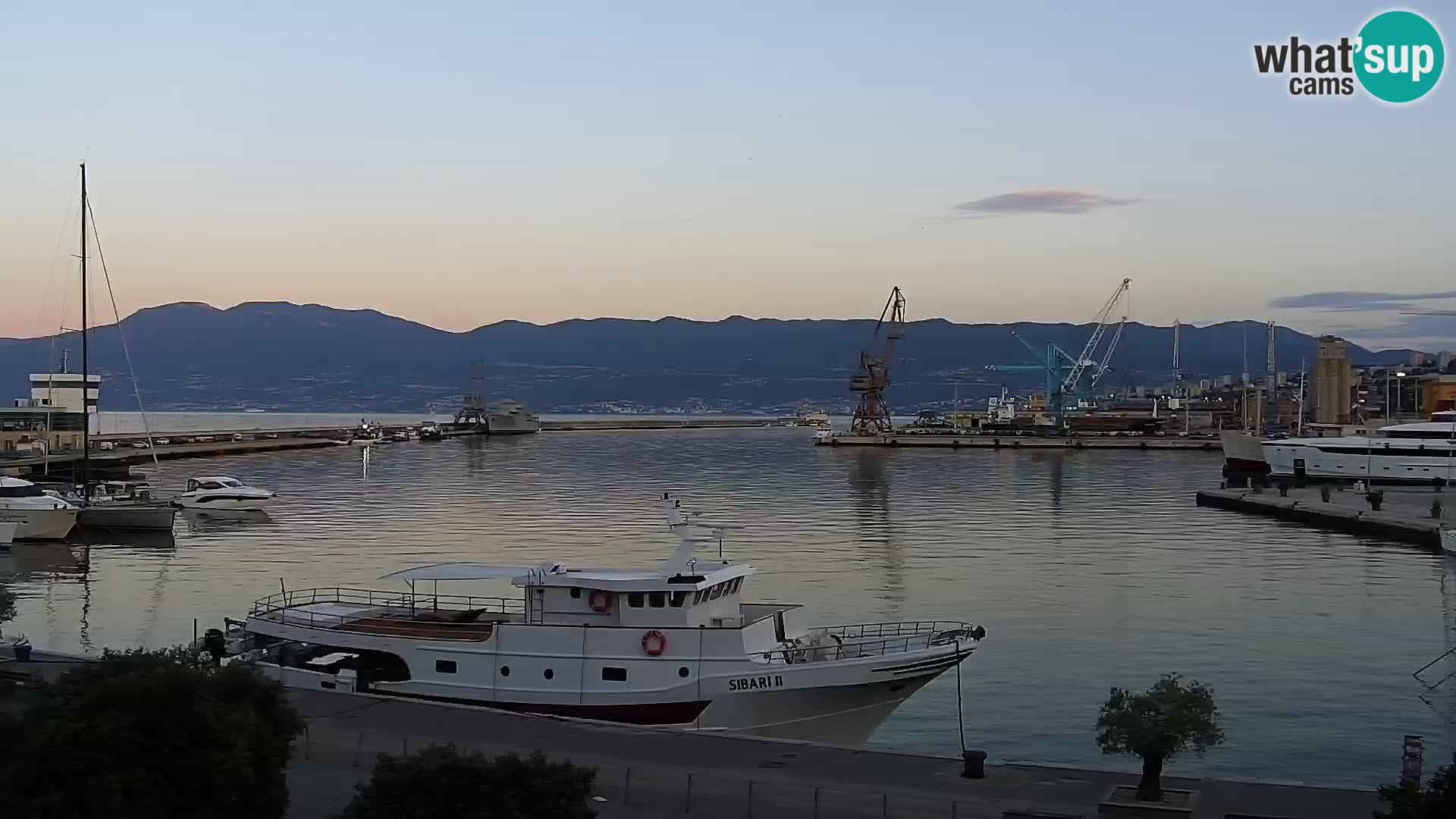 La Riva e la Marina a Rijeka (Fiume) – Live Webcam Croazia