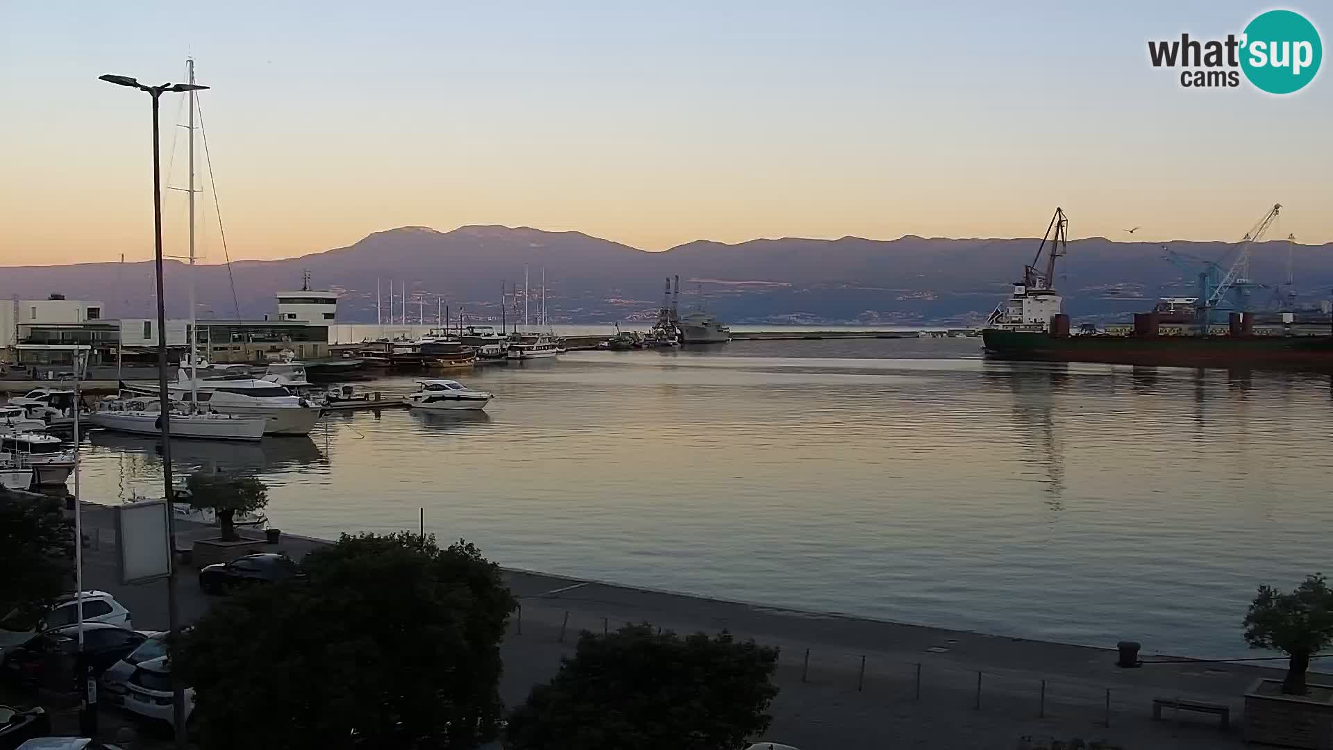 La Riva y Marina en Rijeka – Webcam en vivo Croacia