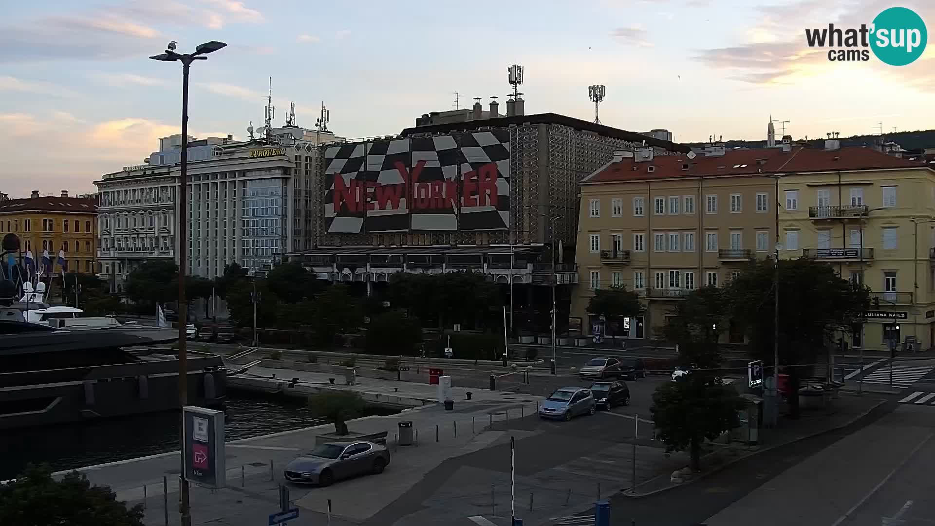 Riva i Marina u Rijeci – Web kamera uživo u Hrvatskoj