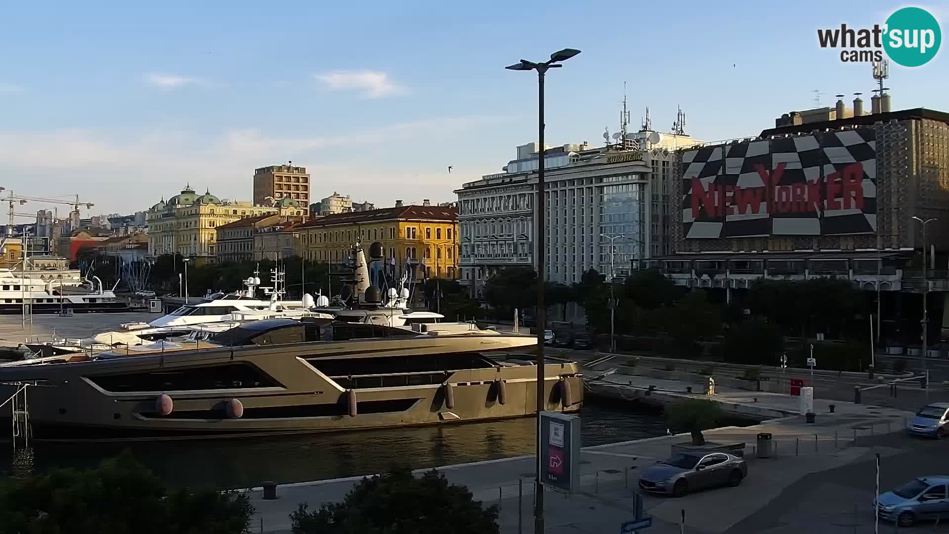 Riva i Marina u Rijeci – Web kamera uživo u Hrvatskoj