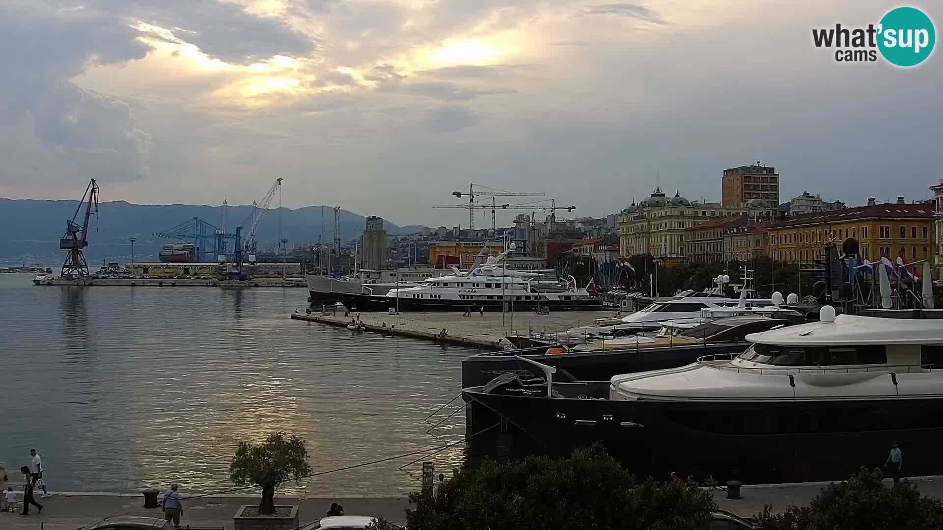 La Riva e la Marina a Rijeka (Fiume) – Live Webcam Croazia