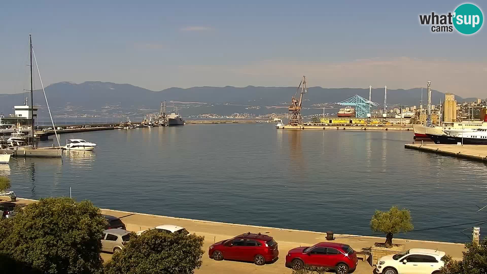 Riva i Marina u Rijeci – Web kamera uživo u Hrvatskoj
