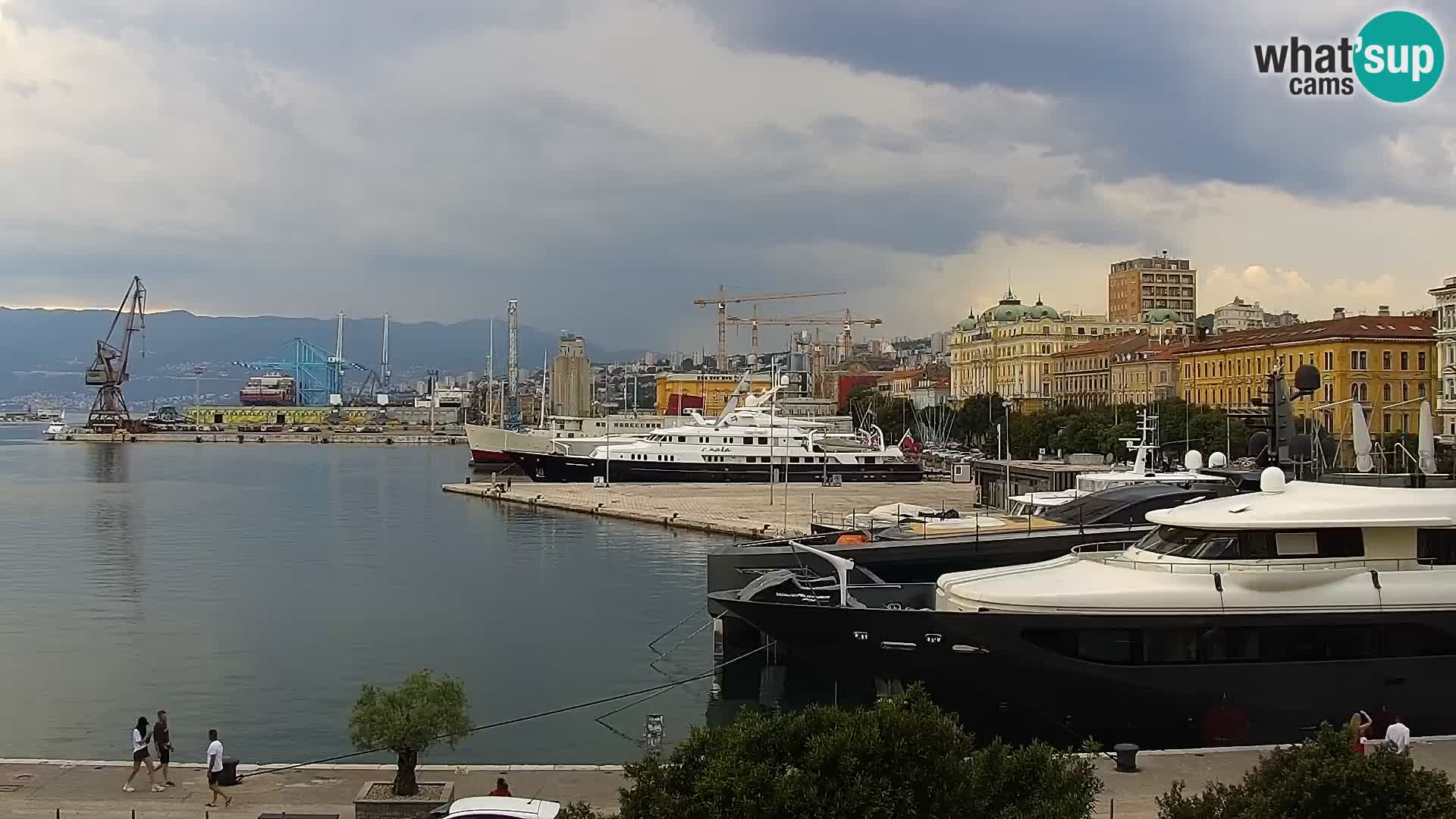 La Riva et Marina à Rijeka – Live Webcam Croatie