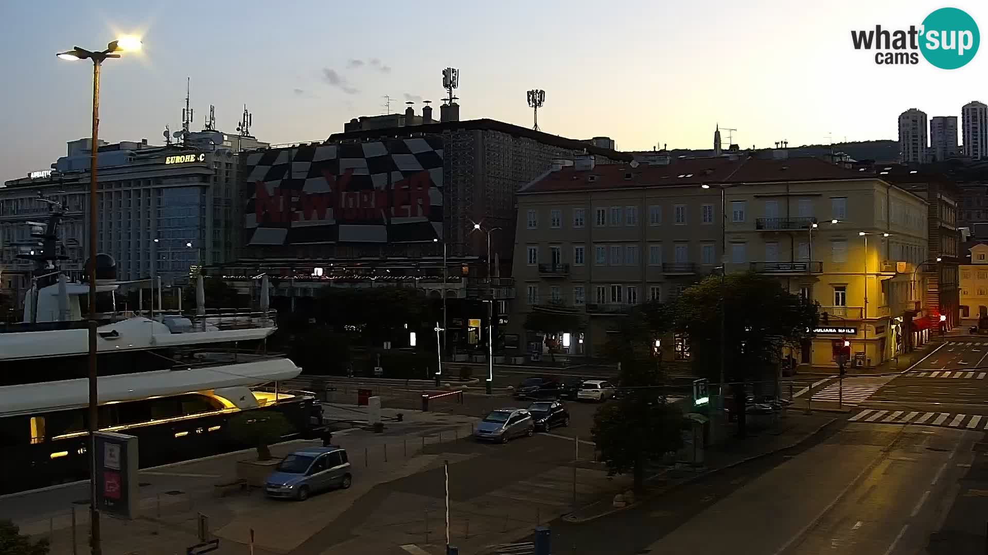 La Riva y Marina en Rijeka – Webcam en vivo Croacia