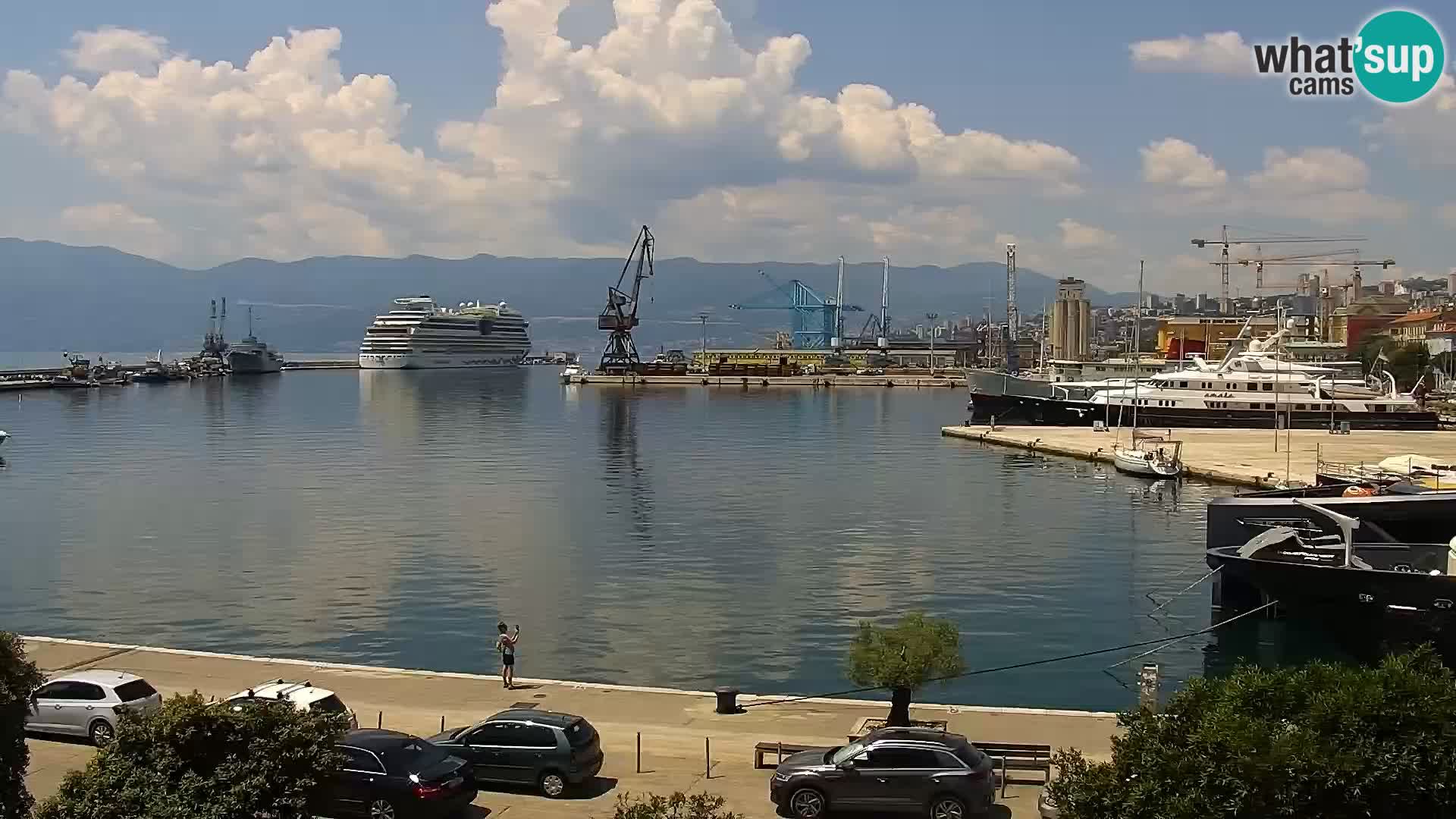 Riva i Marina u Rijeci – Web kamera uživo u Hrvatskoj