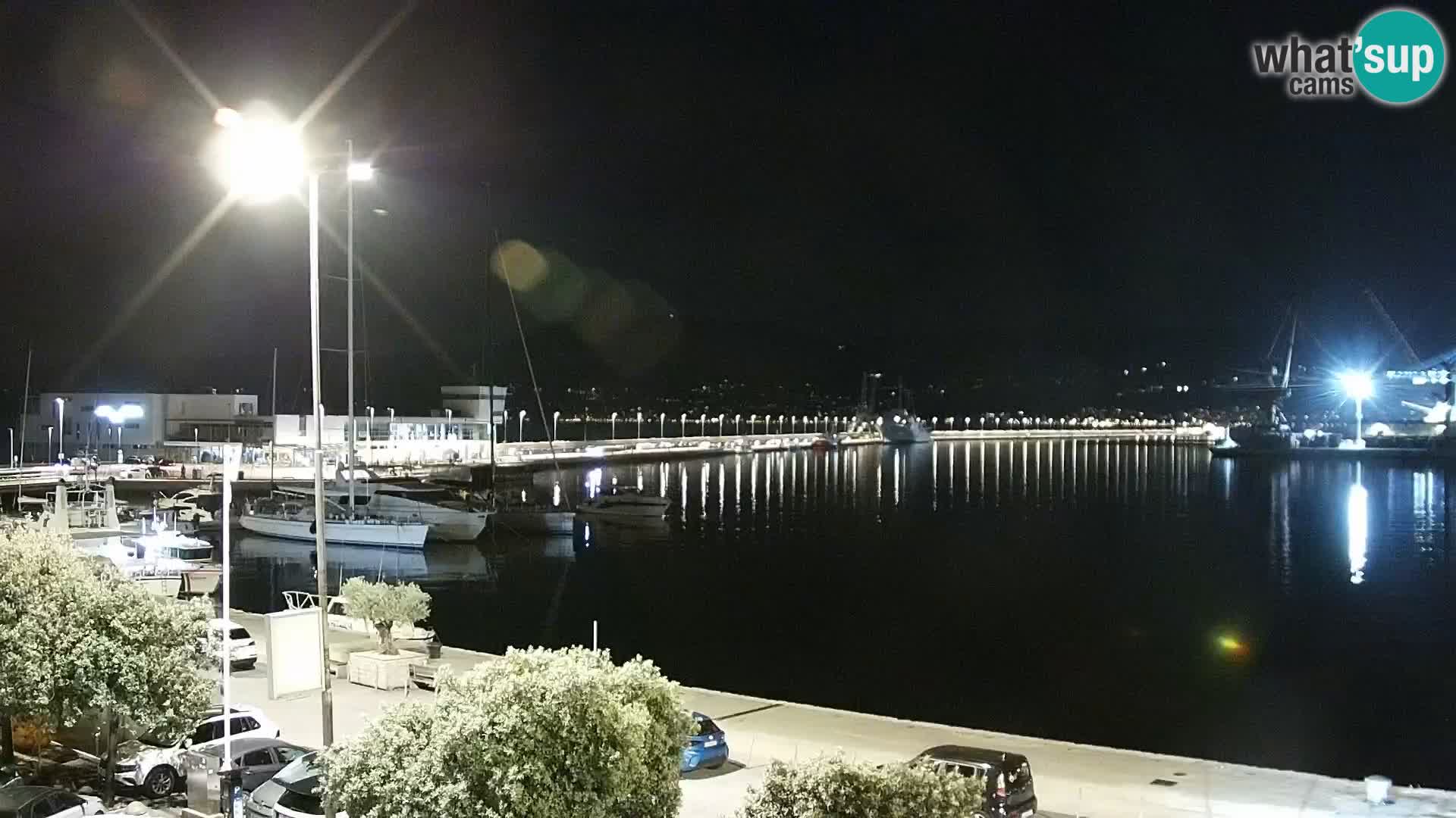 Riva in Marina v Reki – Spletna kamera v živo Hrvaška