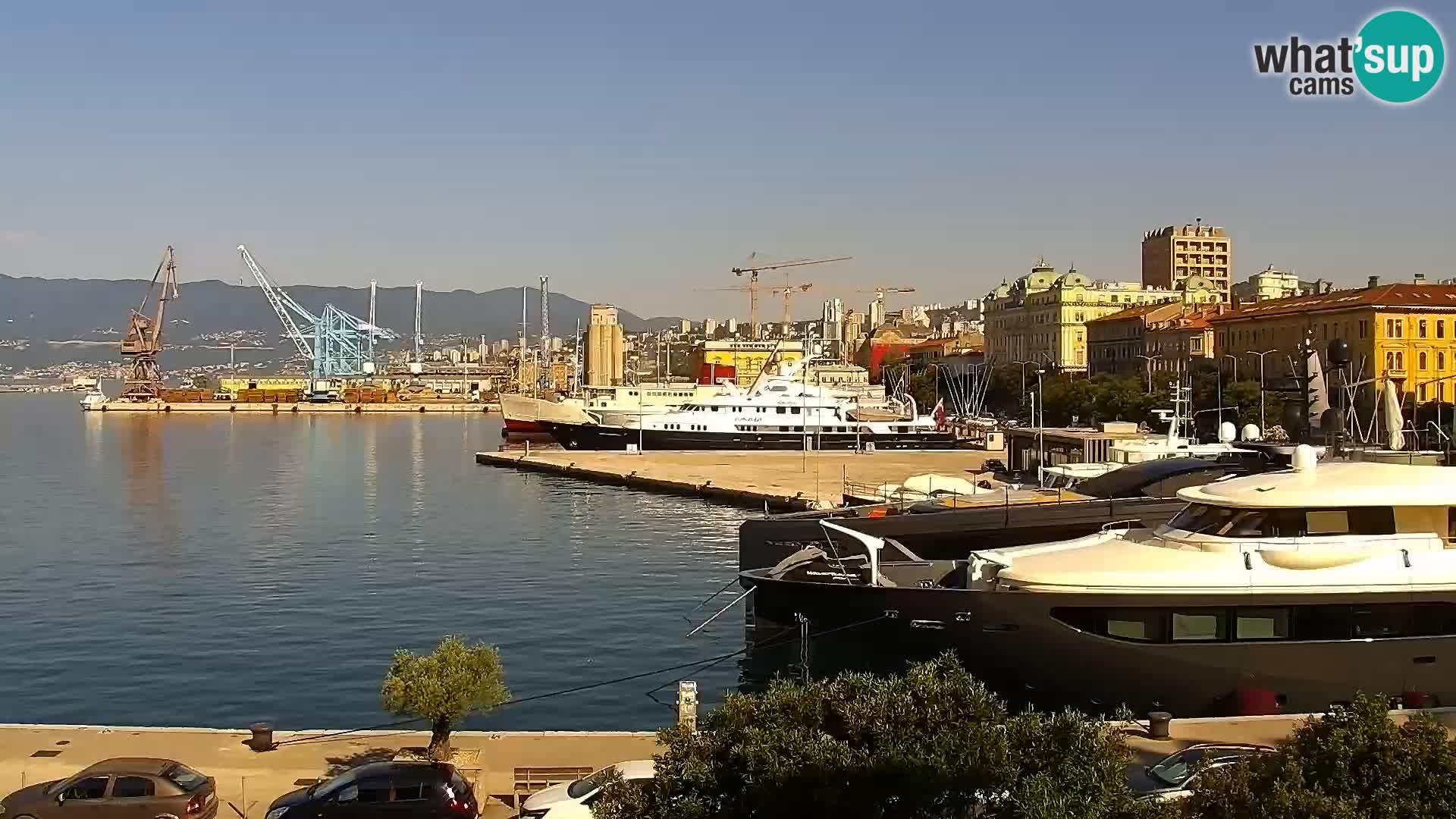 Riva i Marina u Rijeci – Web kamera uživo u Hrvatskoj