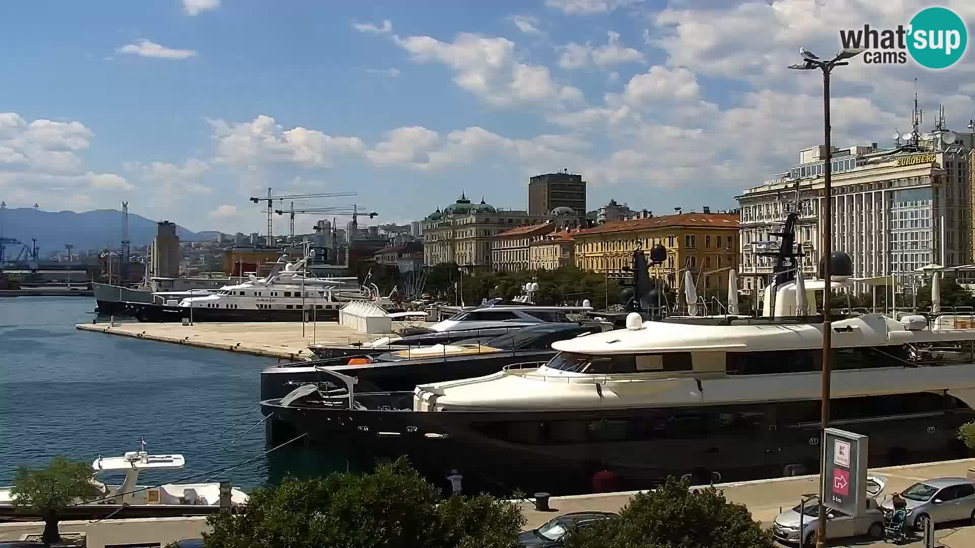 La Riva y Marina en Rijeka – Webcam en vivo Croacia