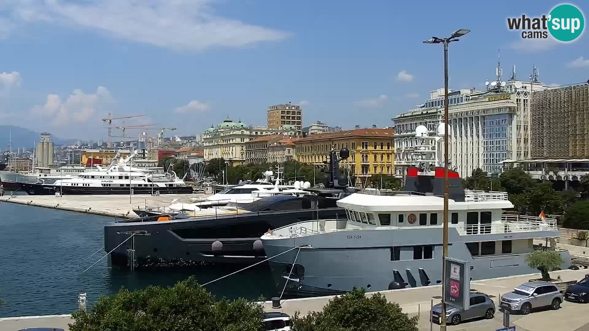 Riva i Marina u Rijeci – Web kamera uživo u Hrvatskoj