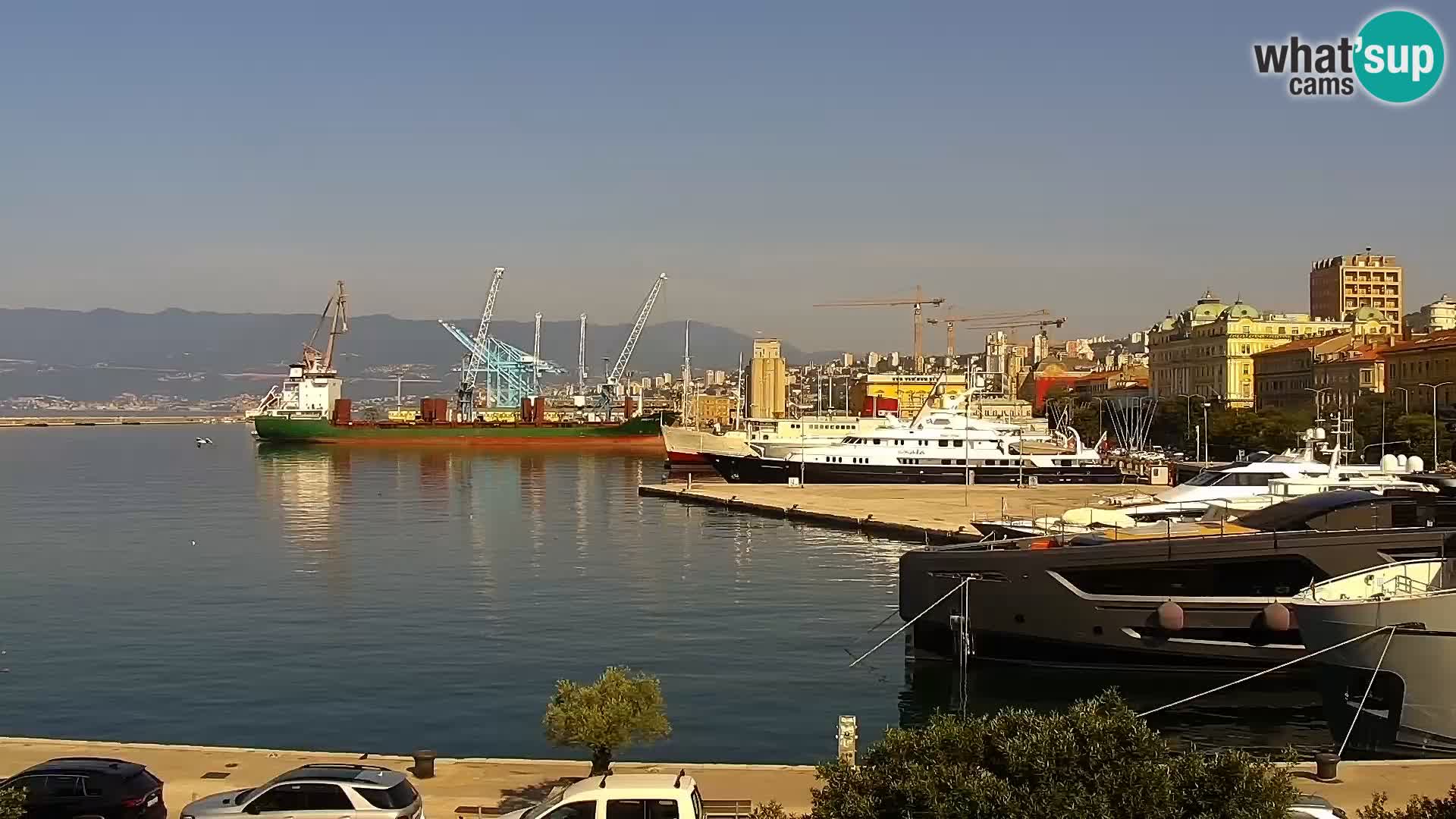 La Riva y Marina en Rijeka – Webcam en vivo Croacia