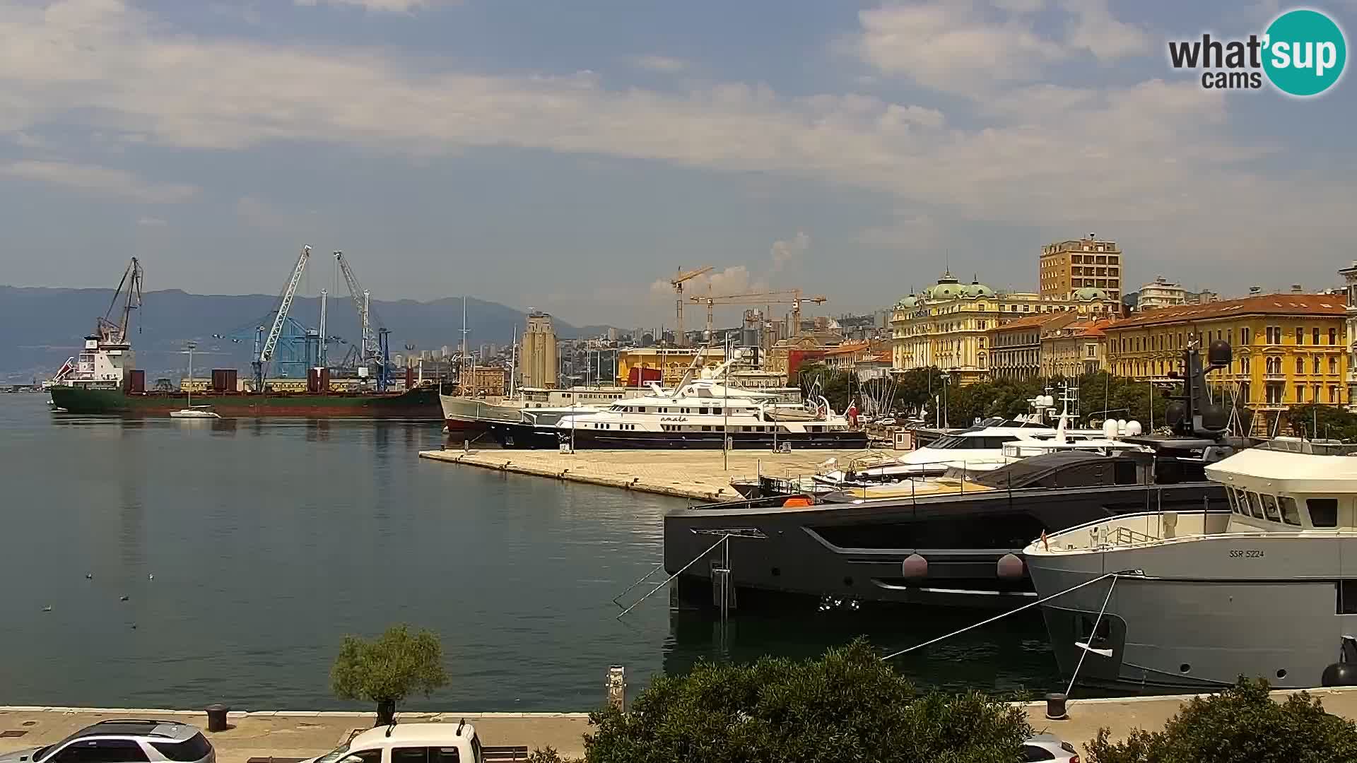 Riva in Marina v Reki – Spletna kamera v živo Hrvaška