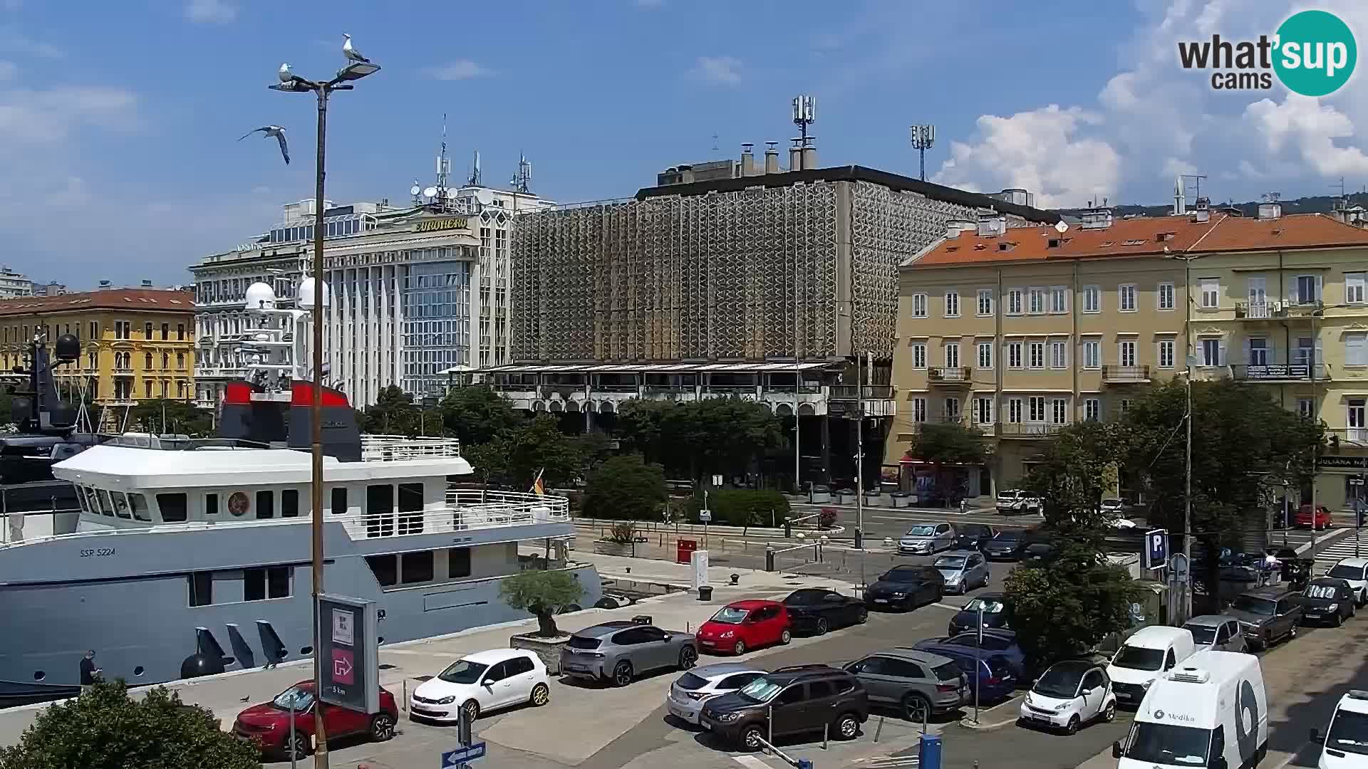 Riva i Marina u Rijeci – Web kamera uživo u Hrvatskoj