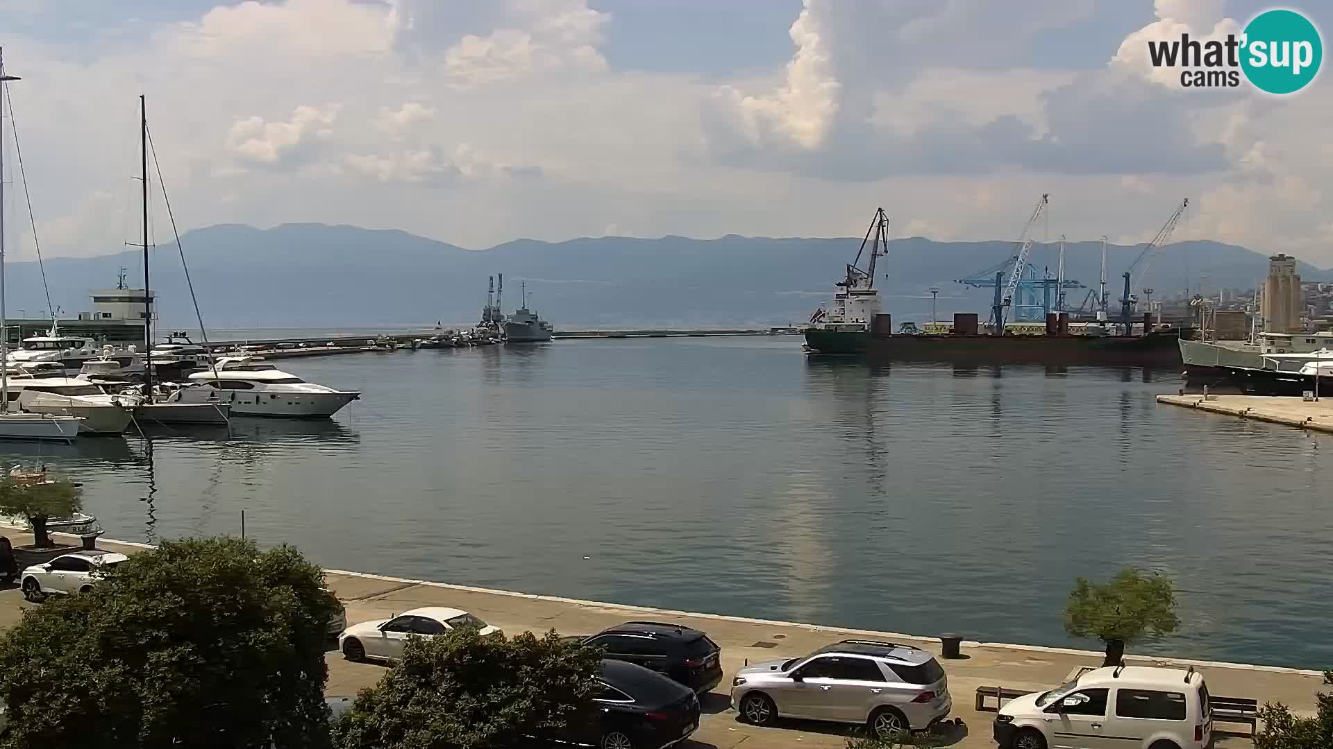 Riva i Marina u Rijeci – Web kamera uživo u Hrvatskoj