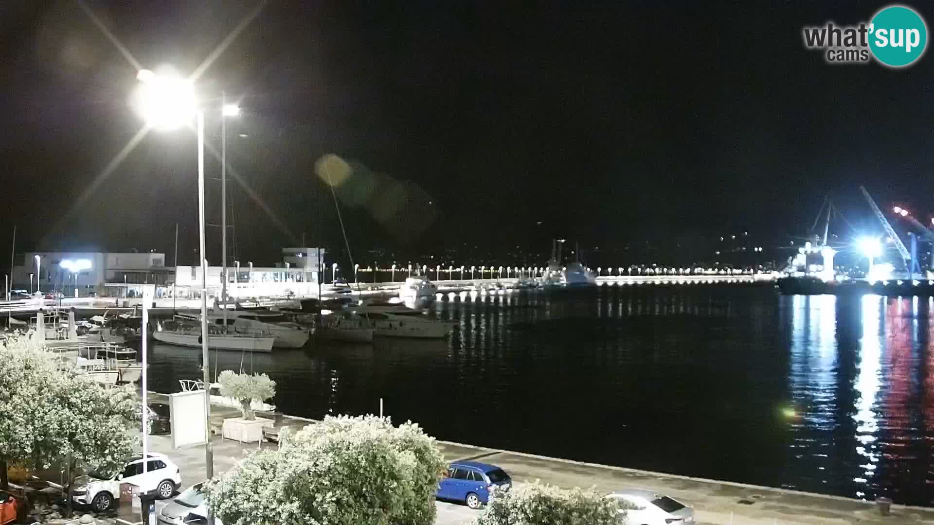 Riva in Marina v Reki – Spletna kamera v živo Hrvaška