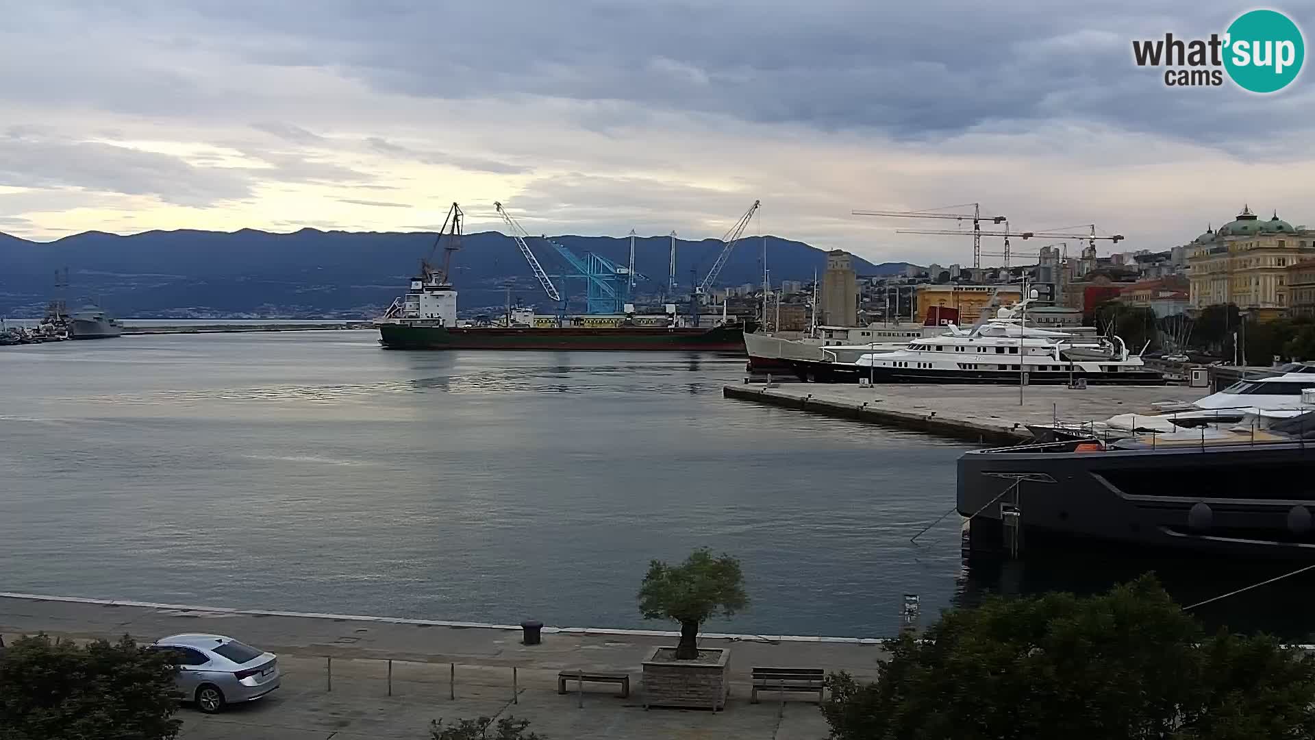 La Riva e la Marina a Rijeka (Fiume) – Live Webcam Croazia