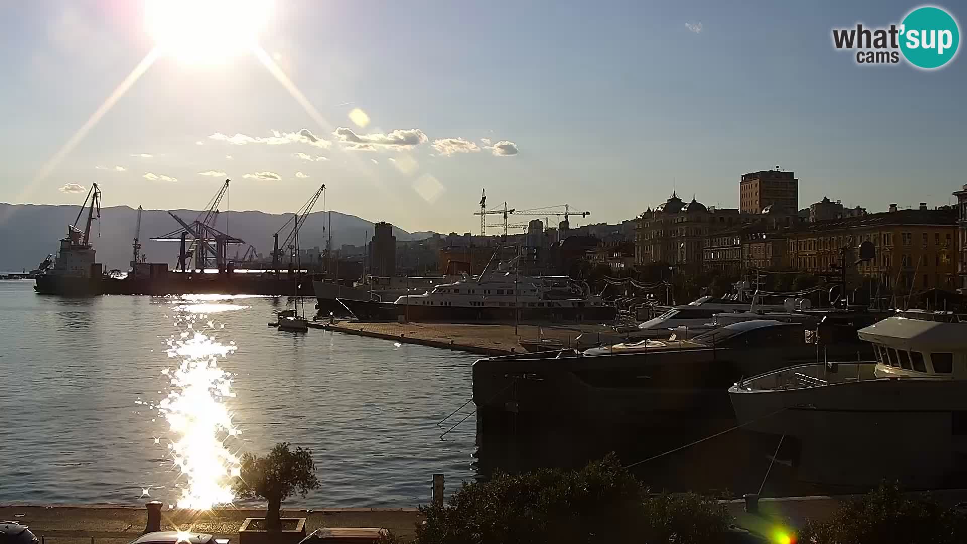 La Riva et Marina à Rijeka – Live Webcam Croatie