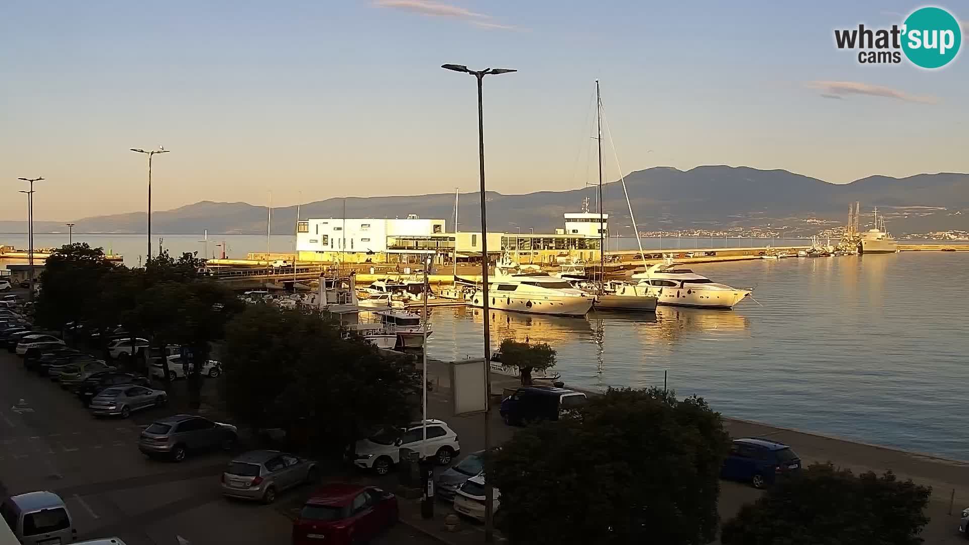 Riva in Marina v Reki – Spletna kamera v živo Hrvaška