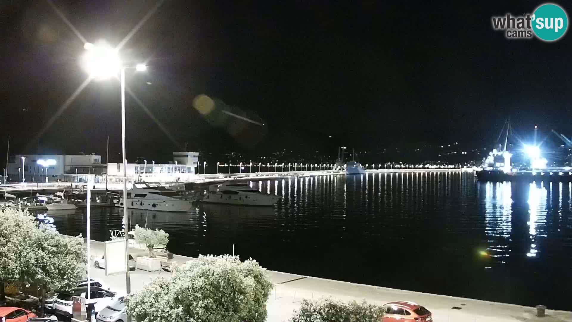 Riva in Marina v Reki – Spletna kamera v živo Hrvaška