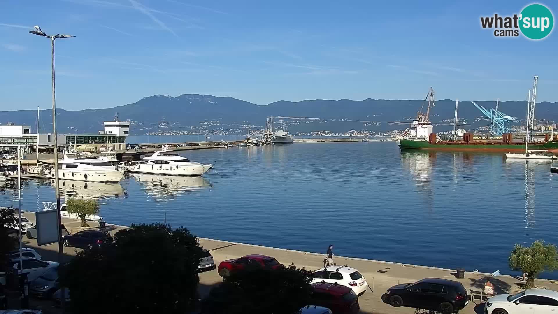 Riva in Marina v Reki – Spletna kamera v živo Hrvaška