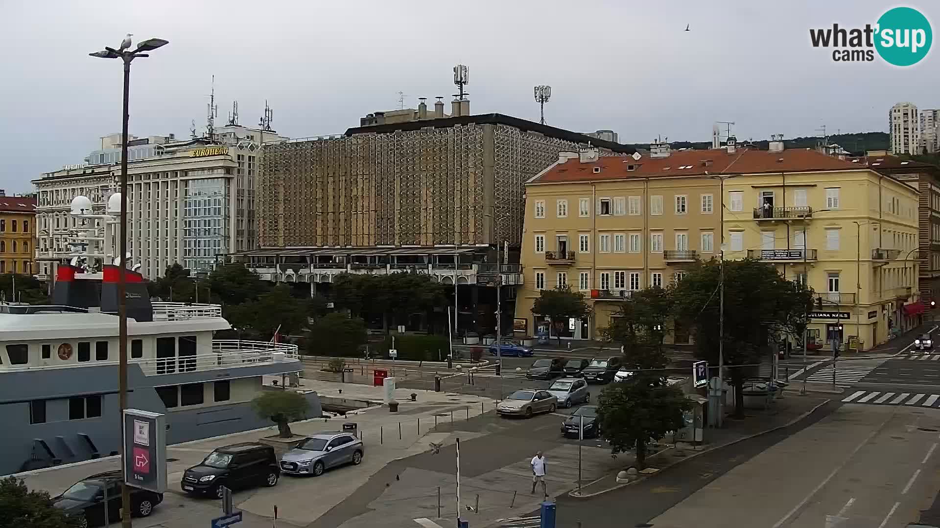 La Riva y Marina en Rijeka – Webcam en vivo Croacia