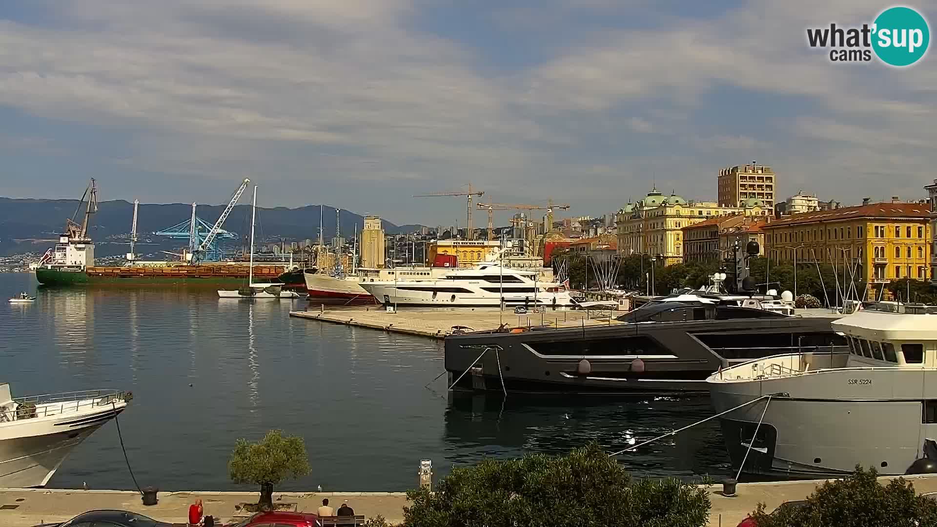 Riva i Marina u Rijeci – Web kamera uživo u Hrvatskoj