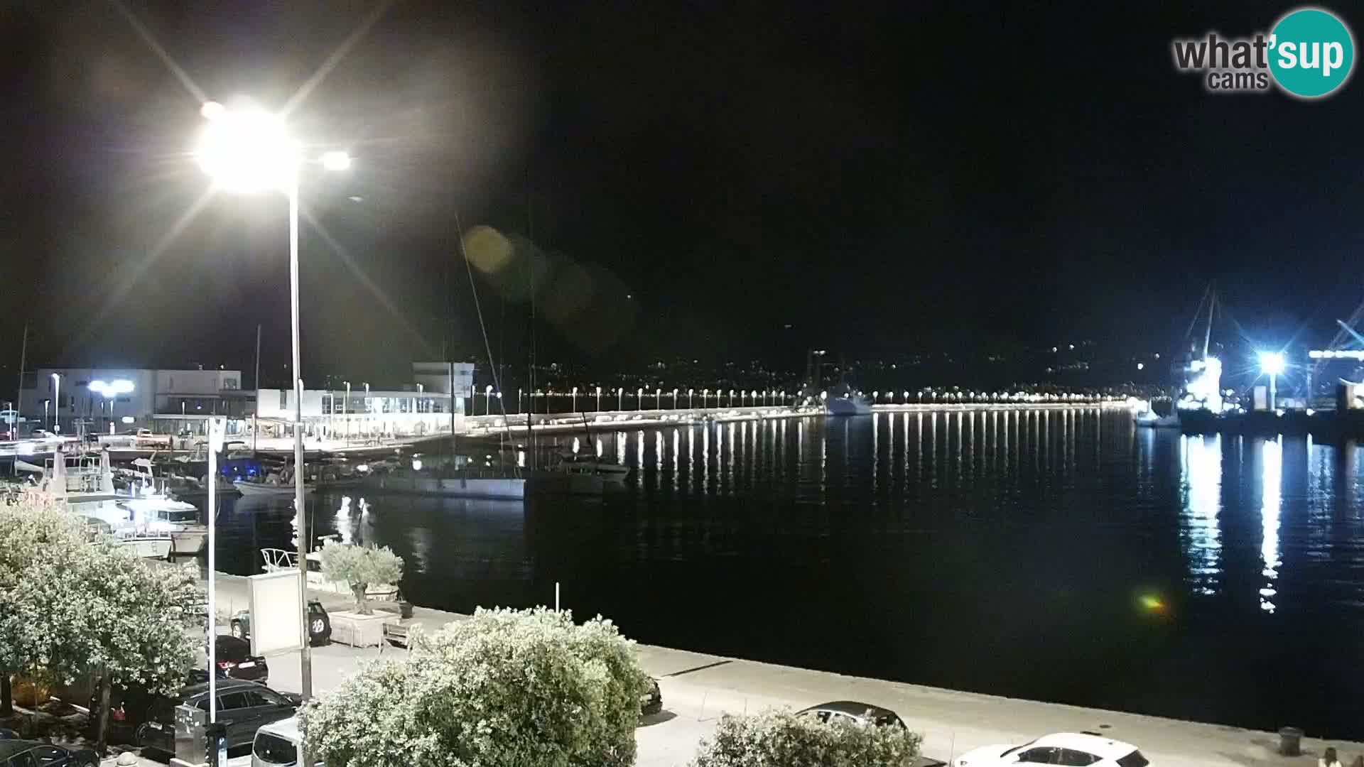 Riva in Marina v Reki – Spletna kamera v živo Hrvaška