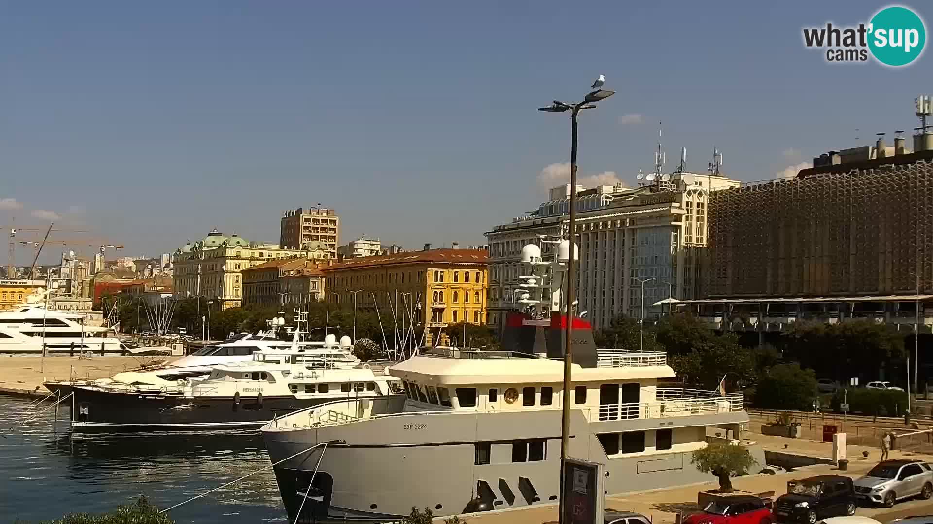 La Riva y Marina en Rijeka – Webcam en vivo Croacia