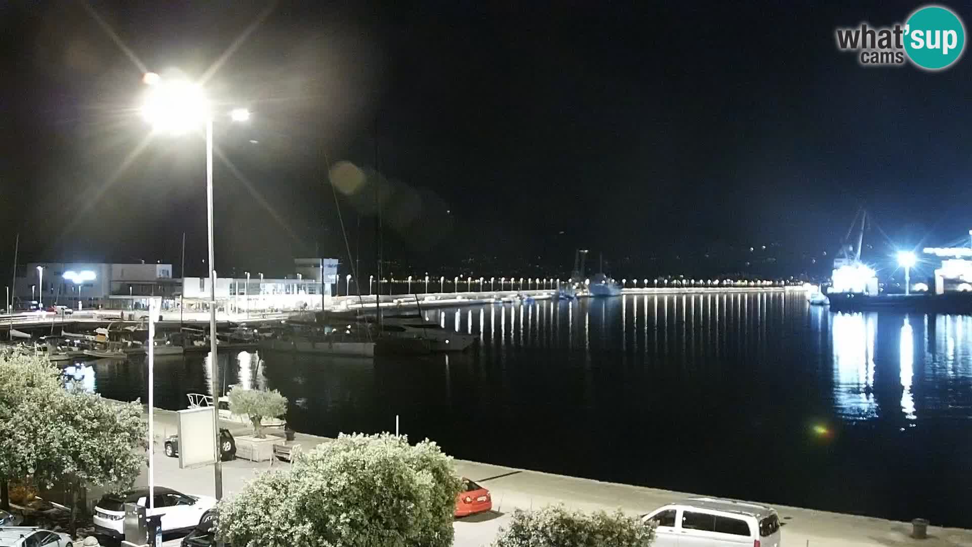 Riva in Marina v Reki – Spletna kamera v živo Hrvaška