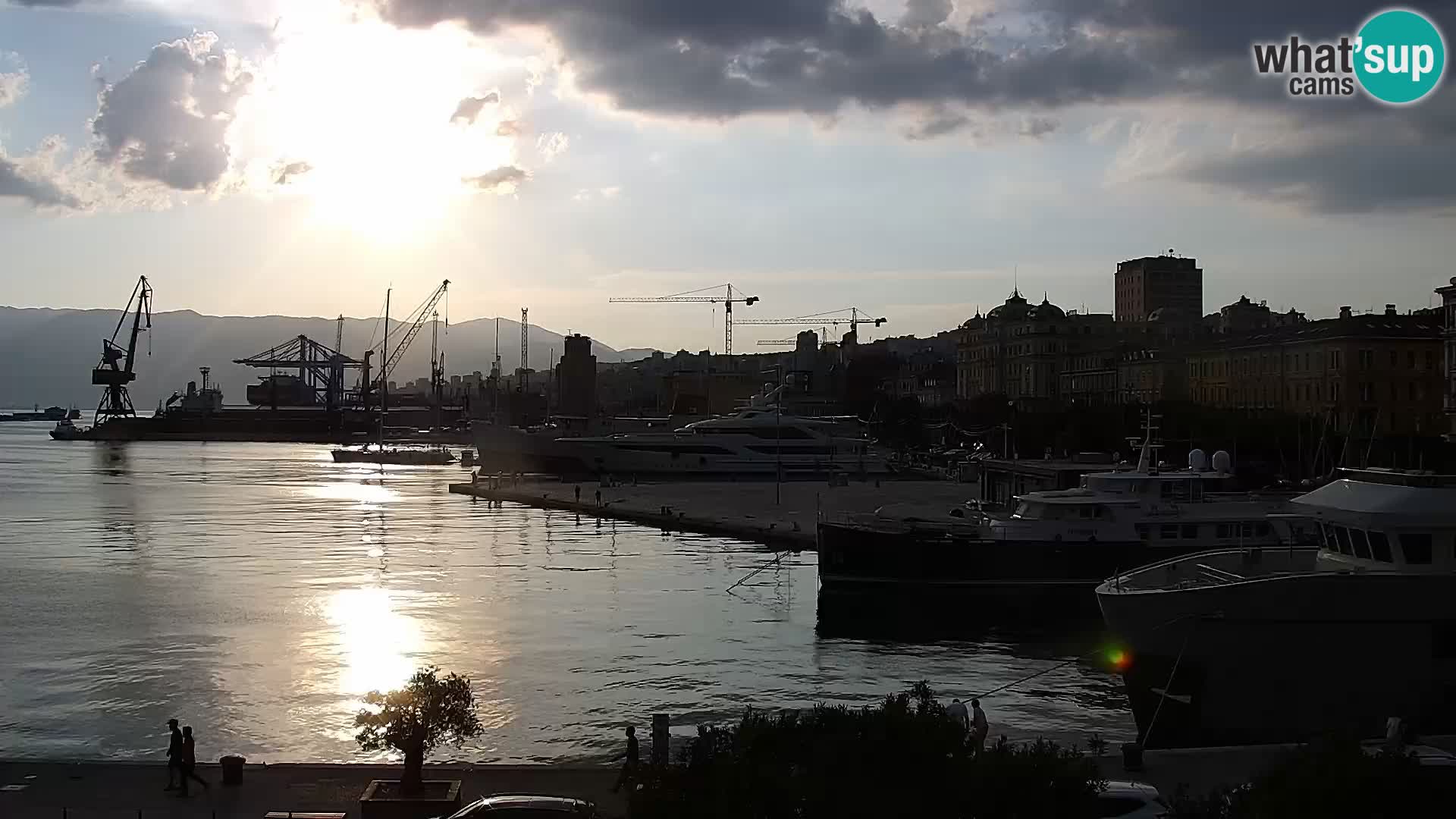 La Riva e la Marina a Rijeka (Fiume) – Live Webcam Croazia