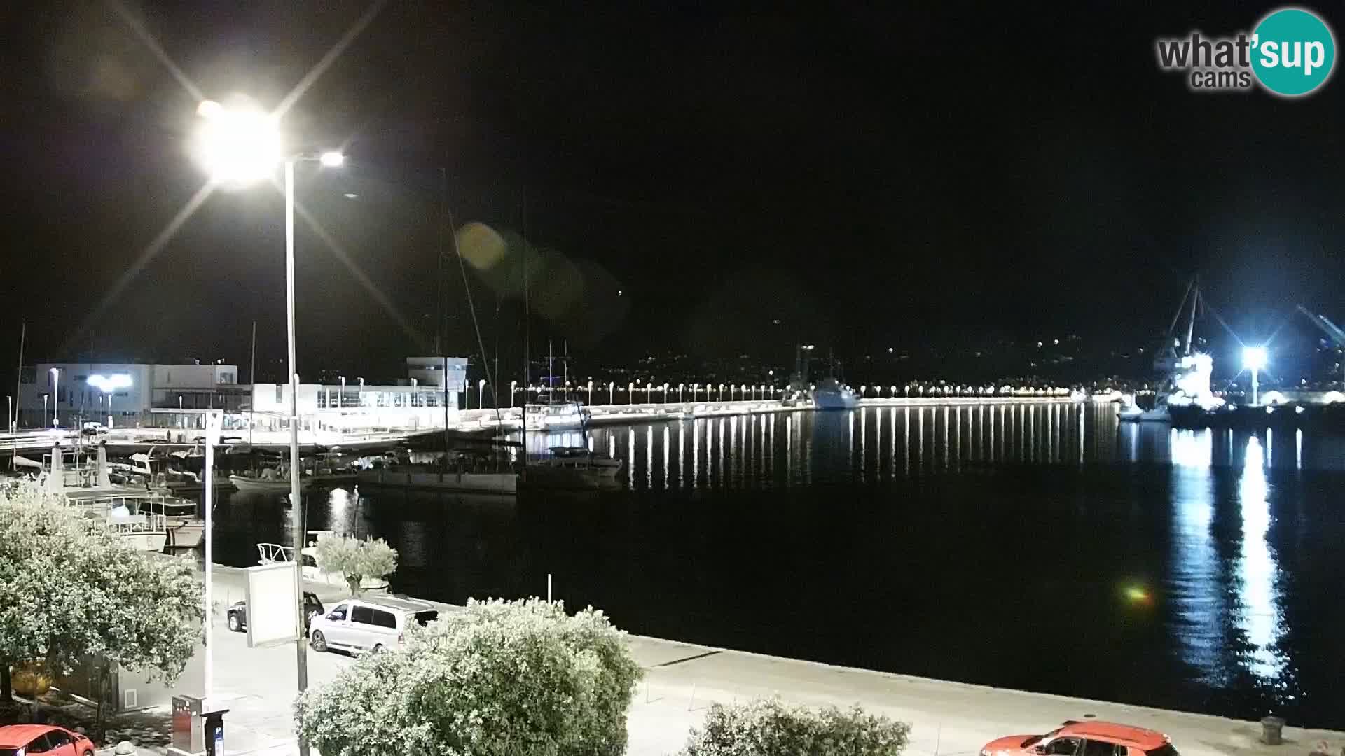 Riva in Marina v Reki – Spletna kamera v živo Hrvaška