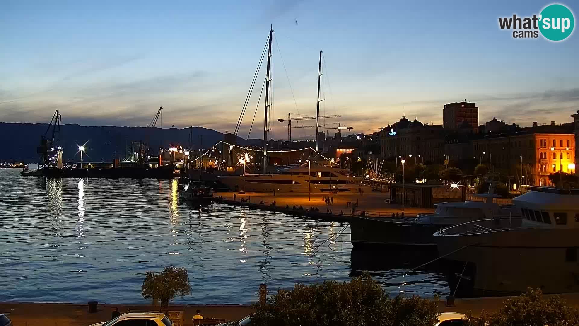 Riva i Marina u Rijeci – Web kamera uživo u Hrvatskoj