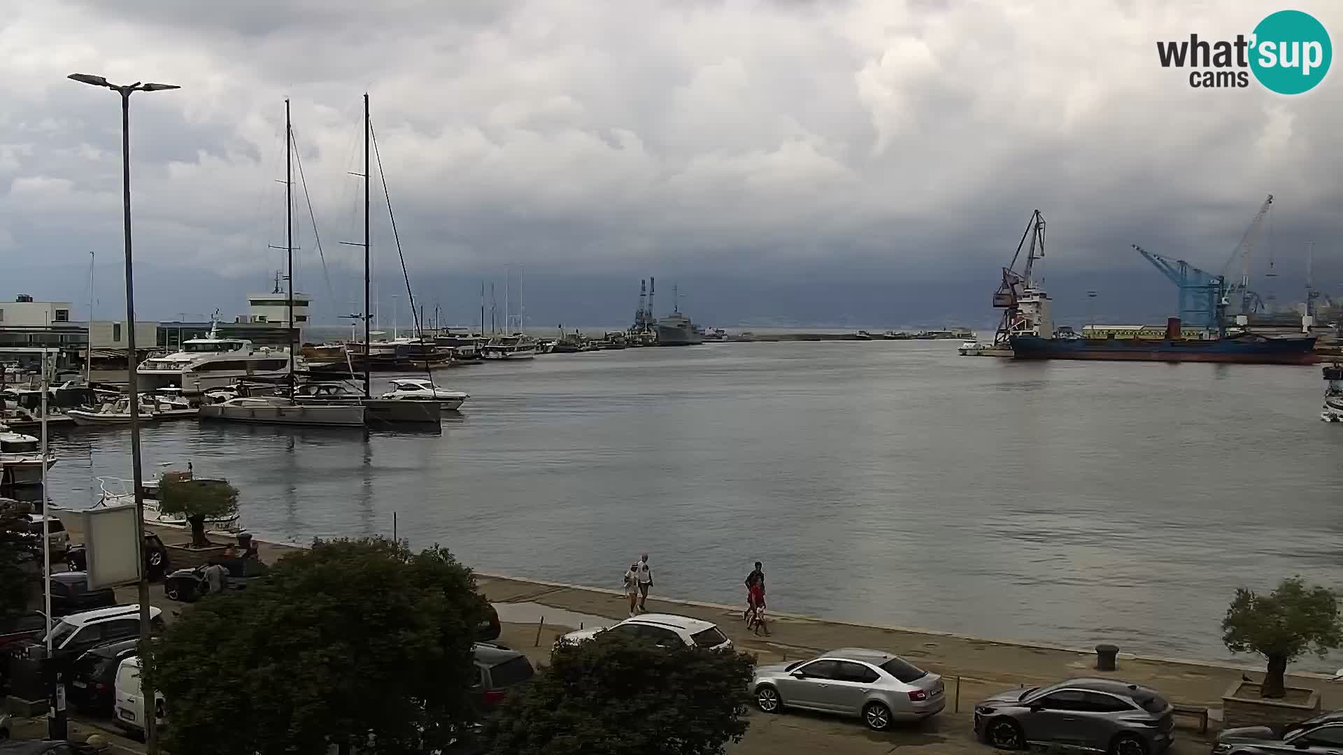 Riva in Marina v Reki – Spletna kamera v živo Hrvaška