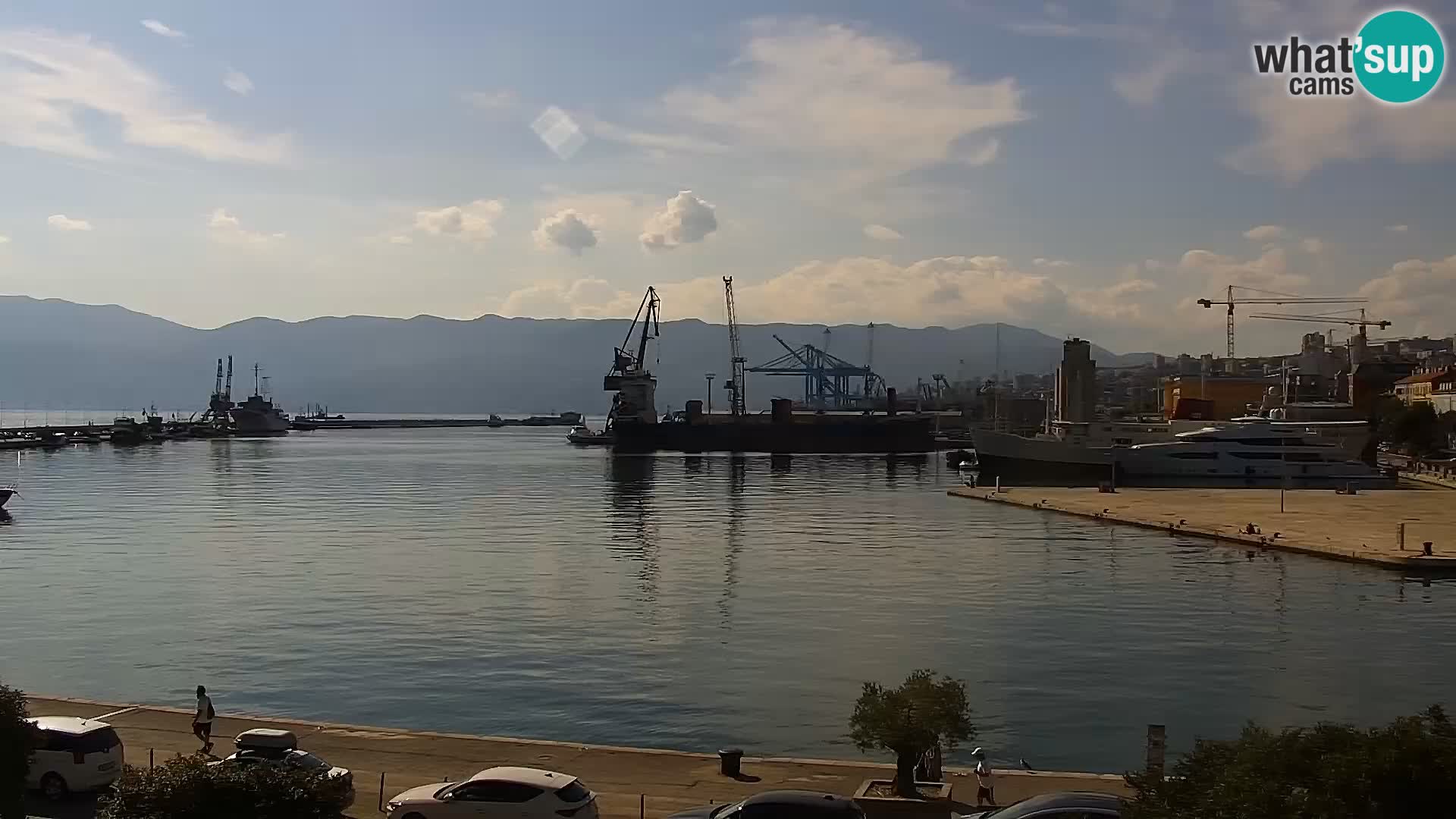 Riva i Marina u Rijeci – Web kamera uživo u Hrvatskoj