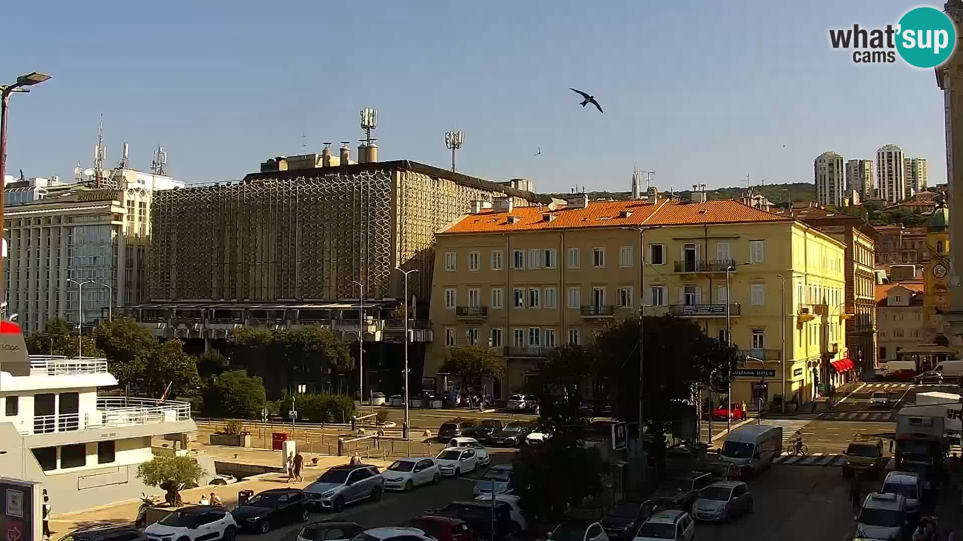 La Riva y Marina en Rijeka – Webcam en vivo Croacia