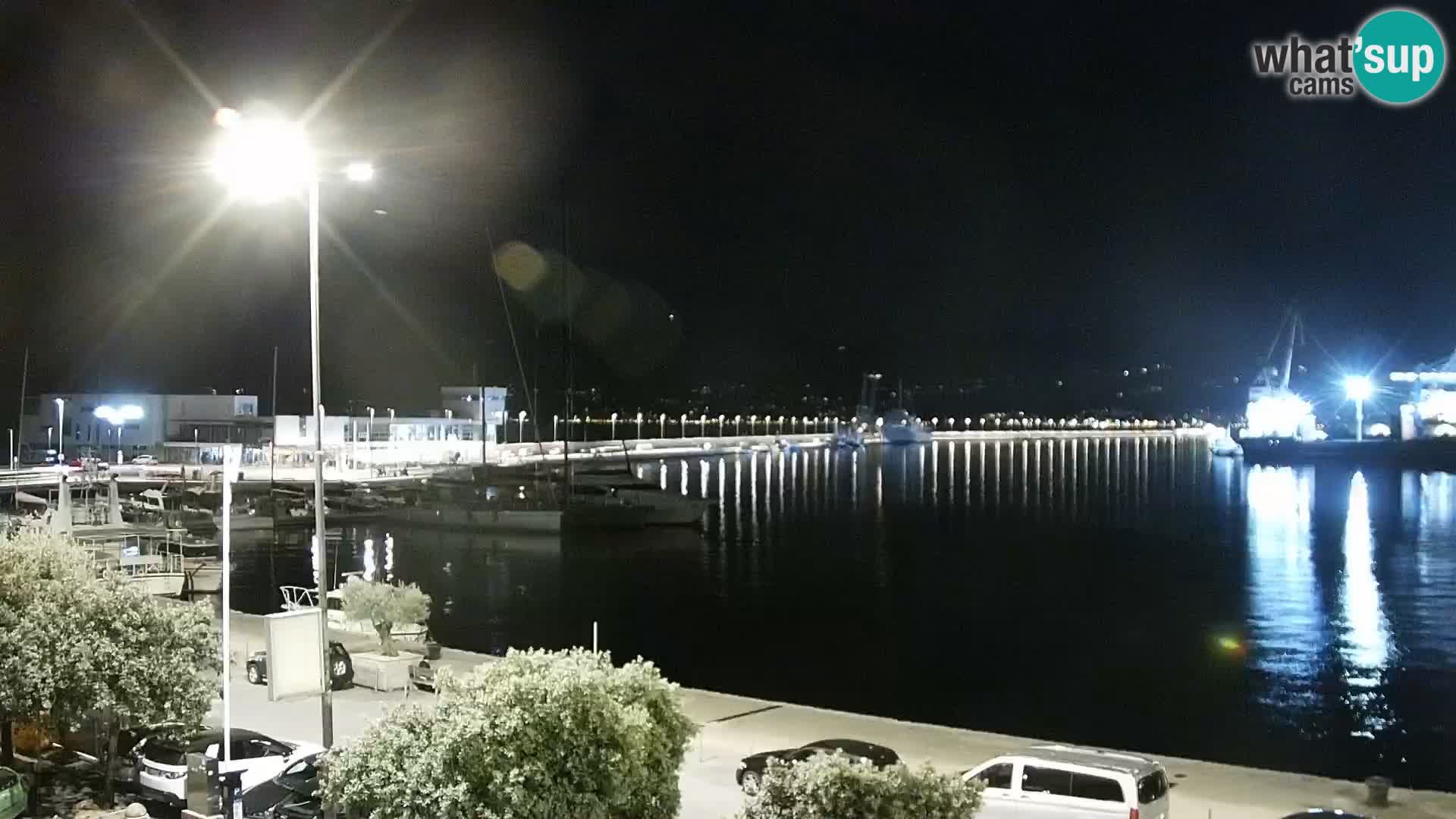 Riva in Marina v Reki – Spletna kamera v živo Hrvaška
