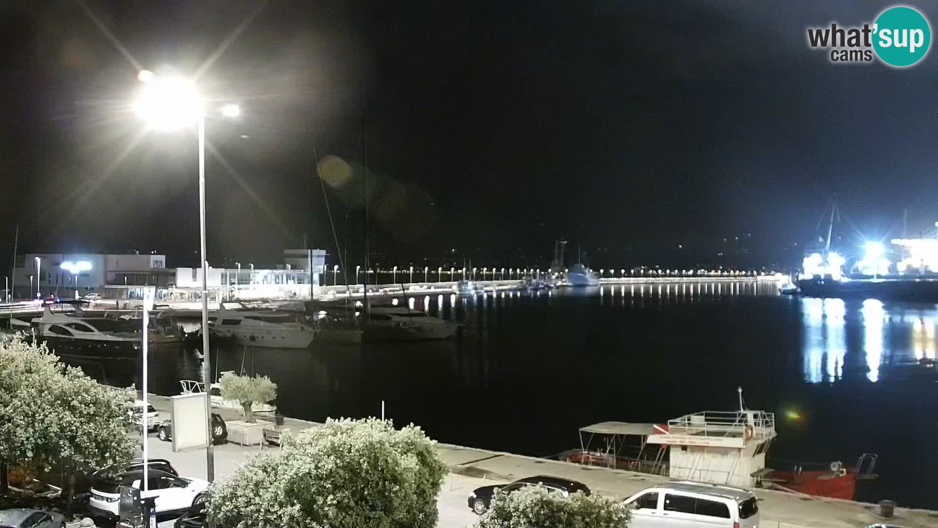 Riva in Marina v Reki – Spletna kamera v živo Hrvaška
