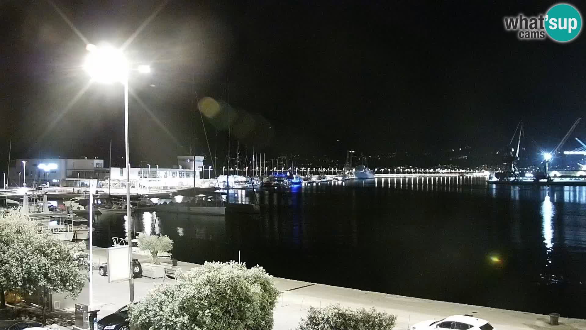 Riva in Marina v Reki – Spletna kamera v živo Hrvaška