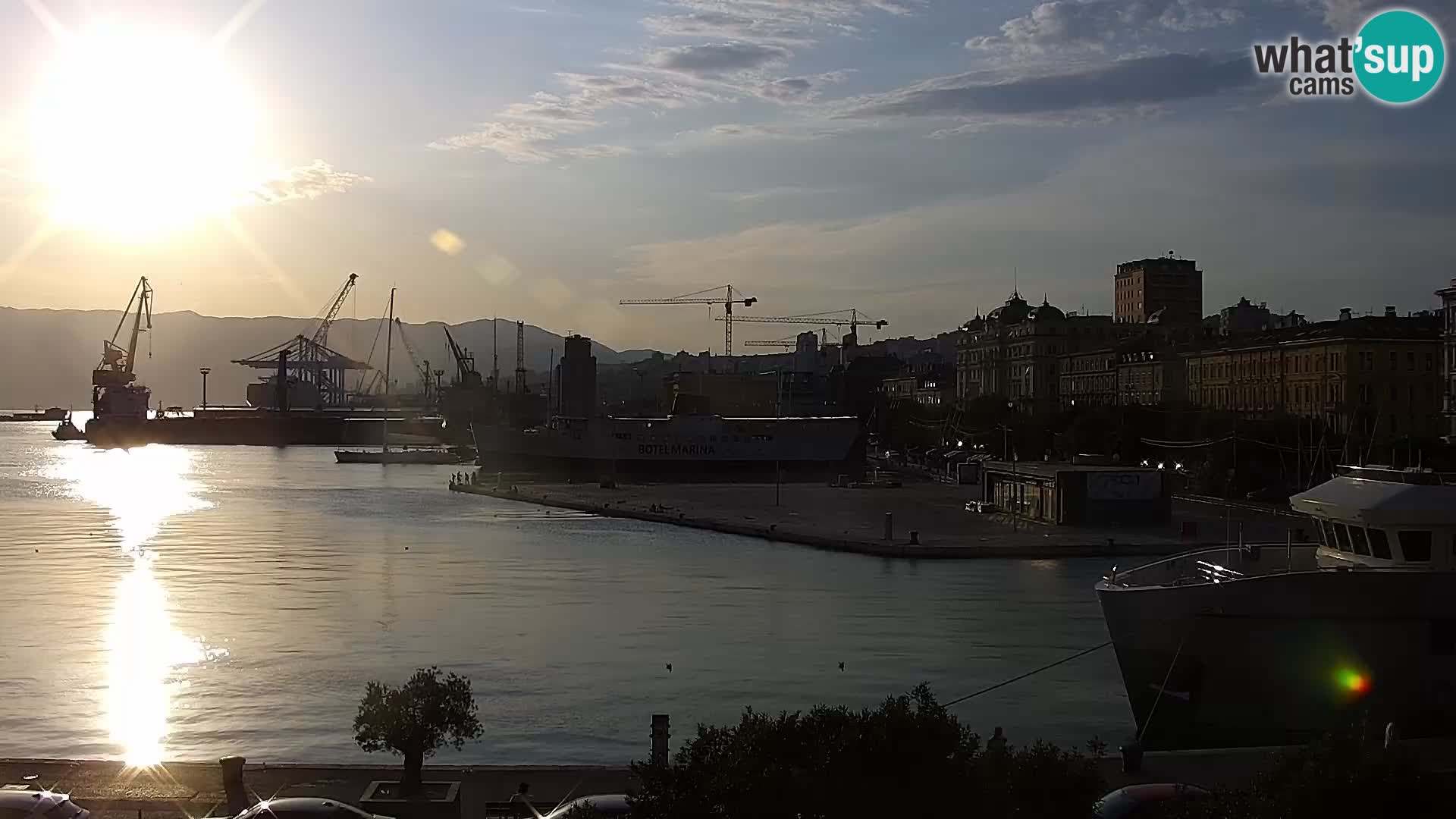 La Riva et Marina à Rijeka – Live Webcam Croatie