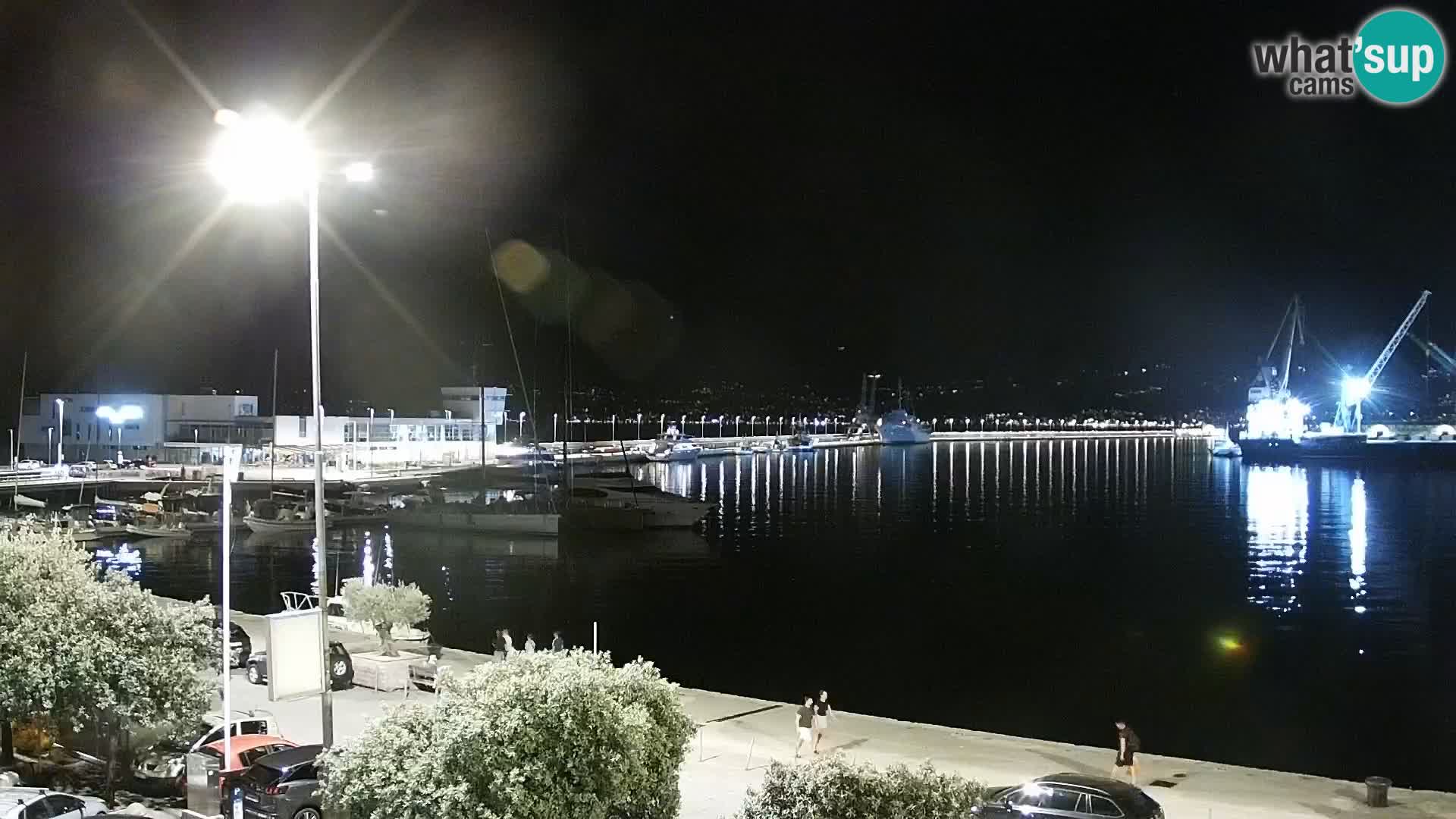 Riva in Marina v Reki – Spletna kamera v živo Hrvaška