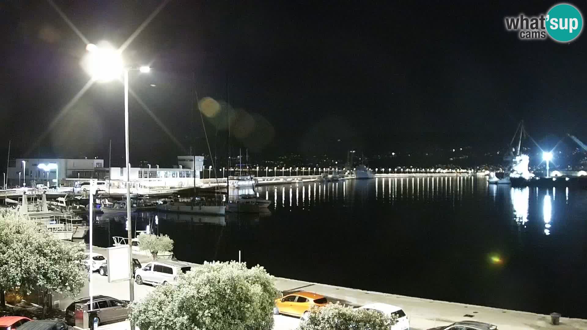 Riva in Marina v Reki – Spletna kamera v živo Hrvaška
