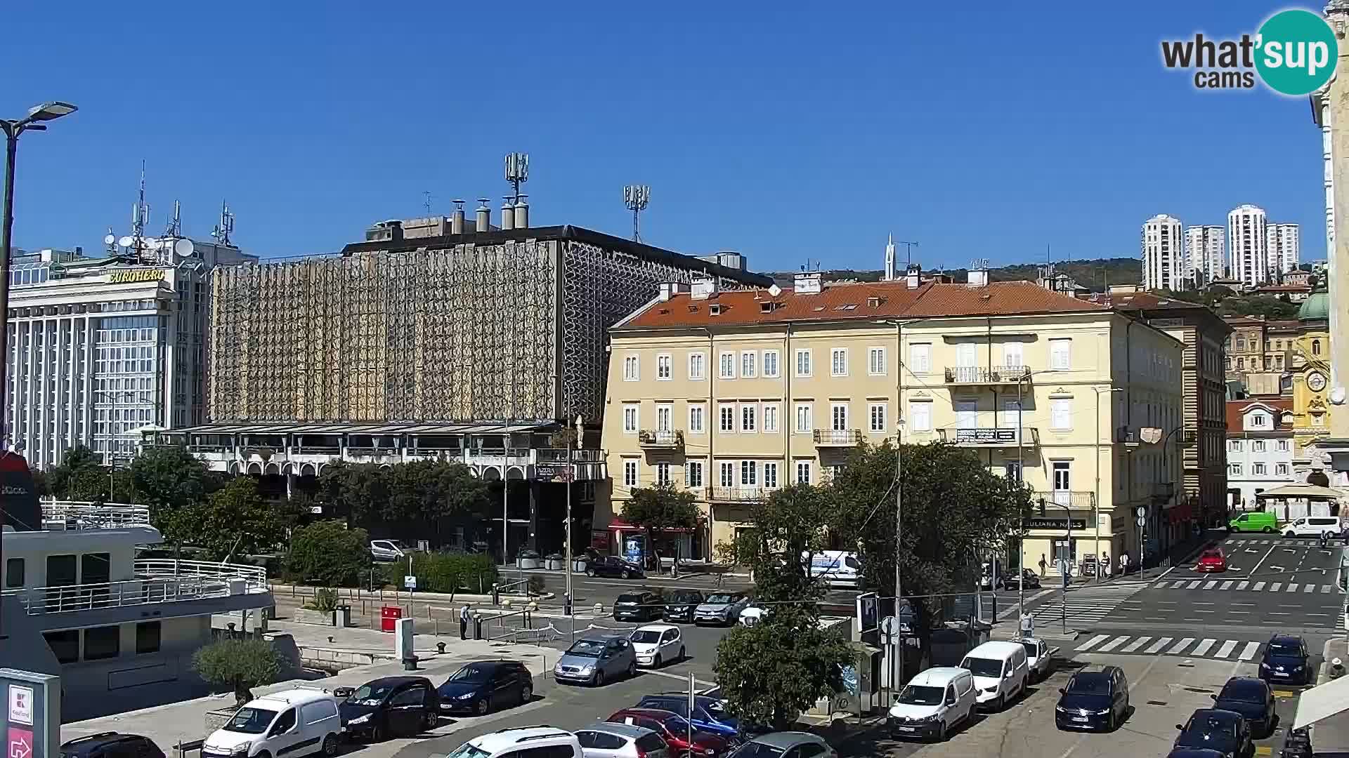 Riva i Marina u Rijeci – Web kamera uživo u Hrvatskoj