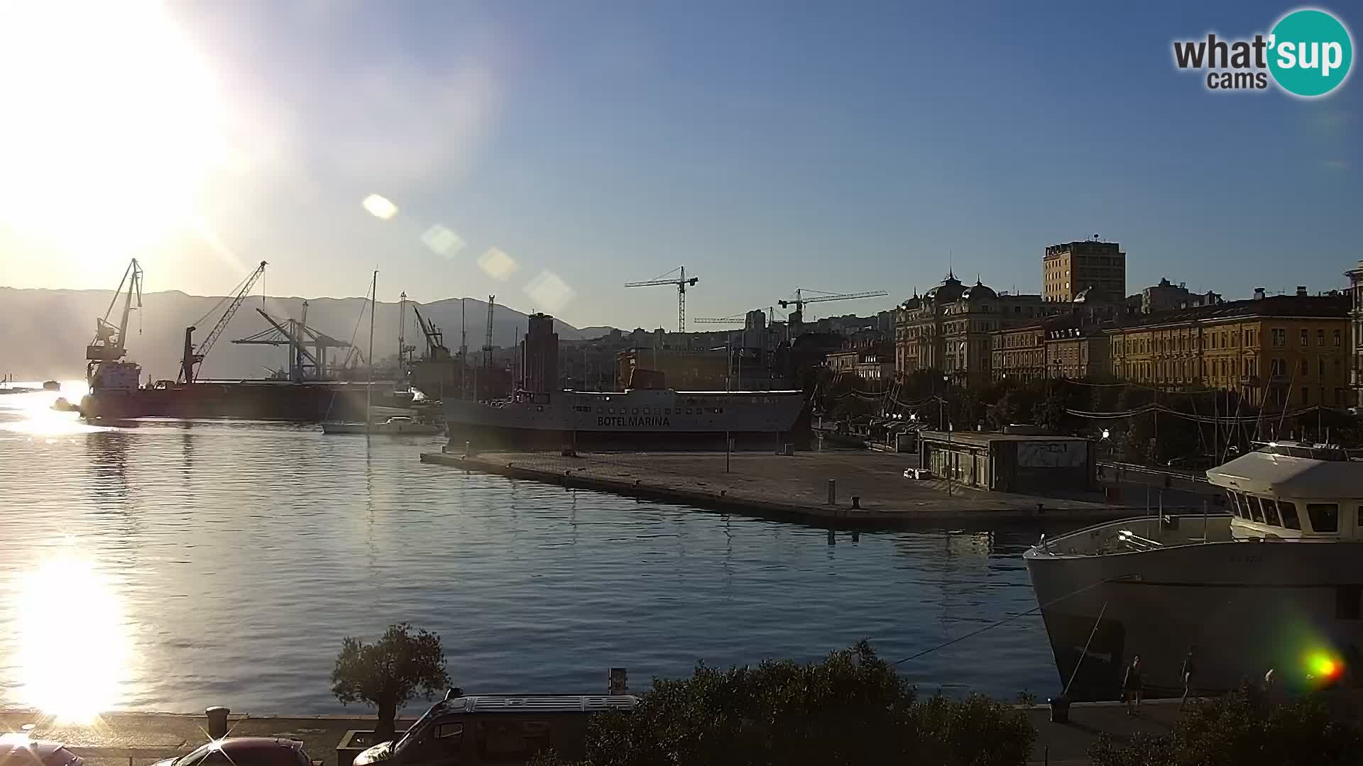 La Riva y Marina en Rijeka – Webcam en vivo Croacia