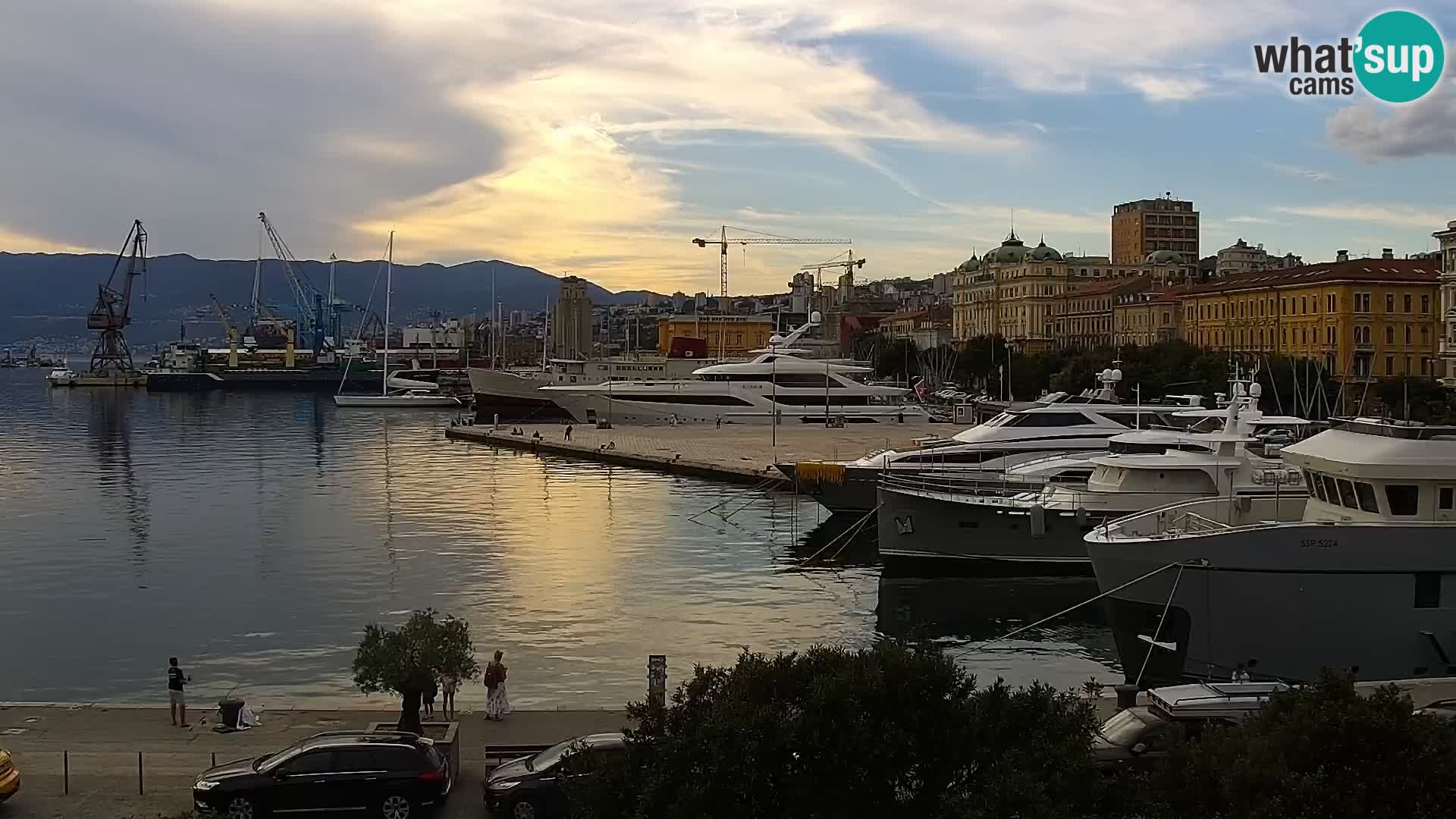 La Riva y Marina en Rijeka – Webcam en vivo Croacia