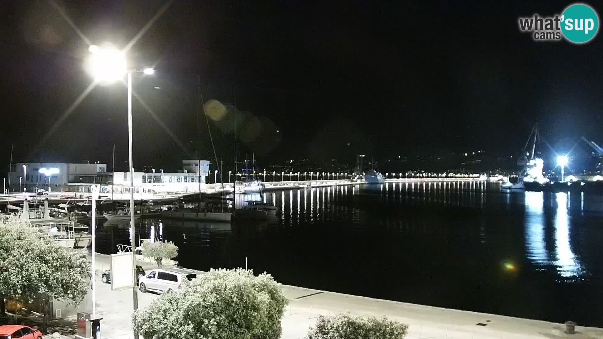 Riva in Marina v Reki – Spletna kamera v živo Hrvaška