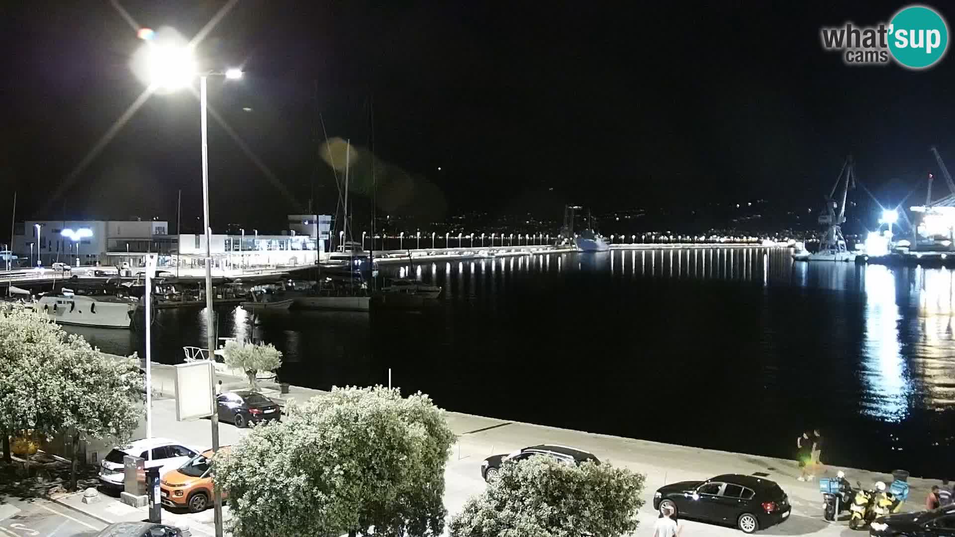 Riva in Marina v Reki – Spletna kamera v živo Hrvaška
